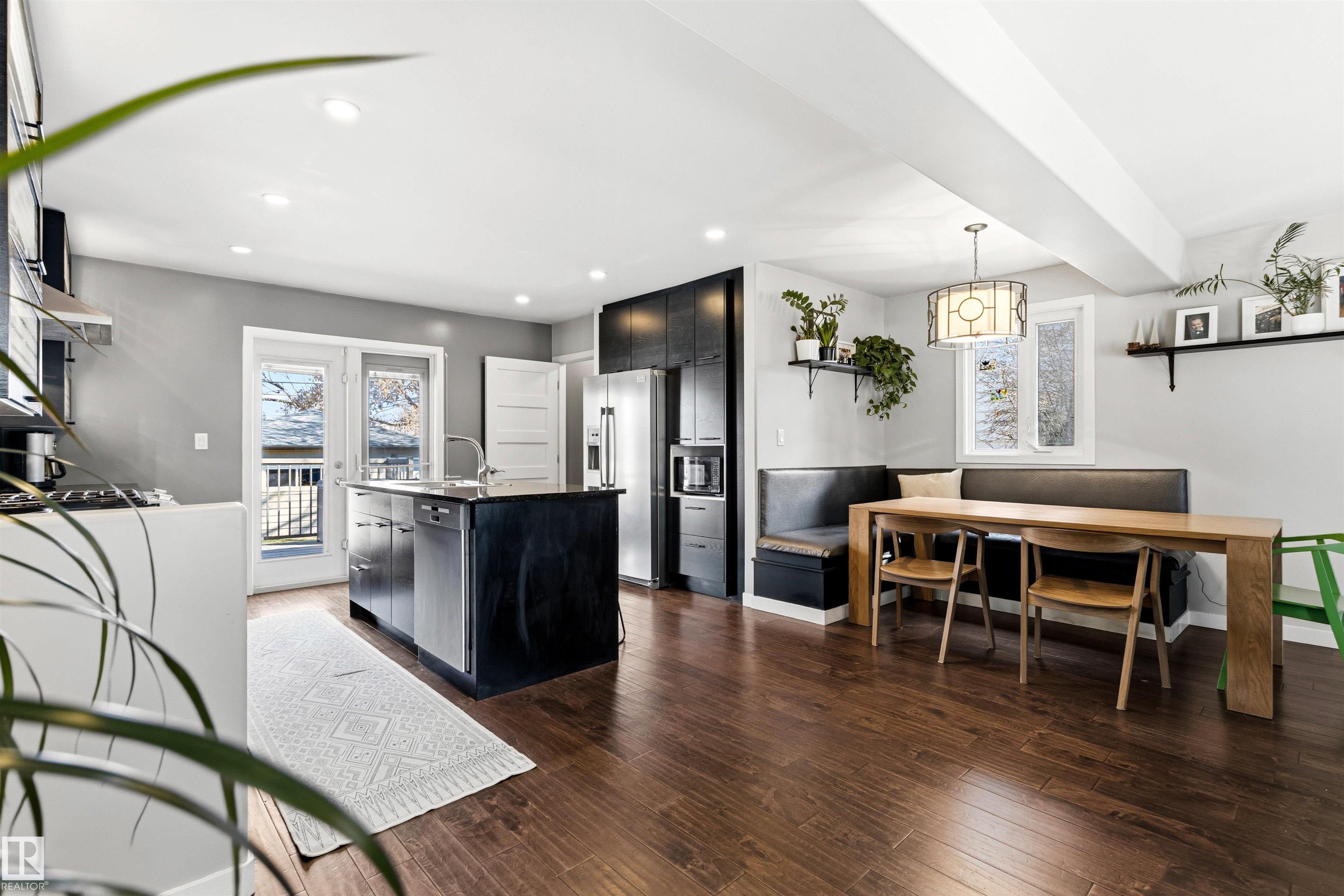 Photo 11 at 10916 60 Avenue NW, Pleasantview, Edmonton