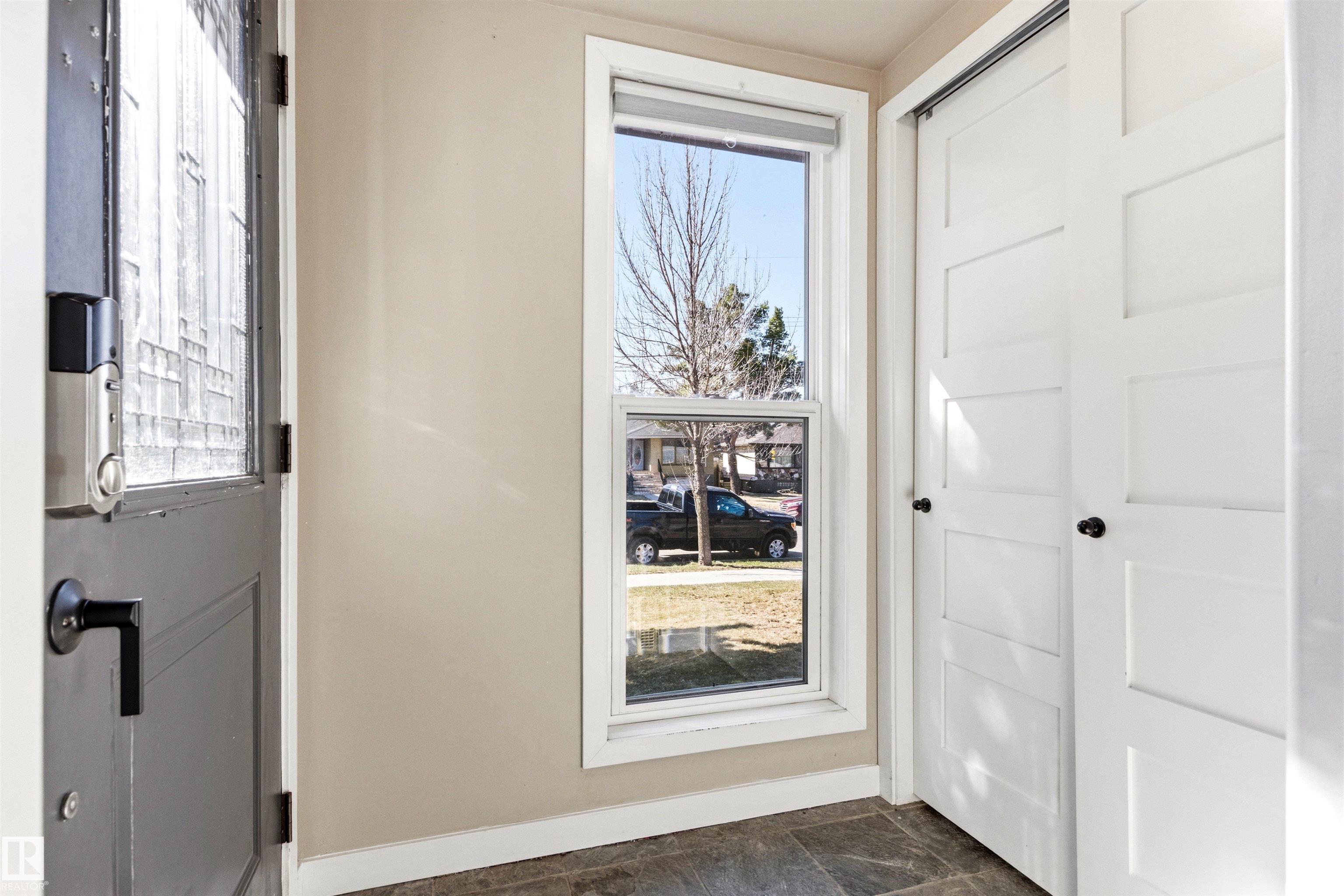 10916 60 Avenue NW, Pleasantview, Edmonton