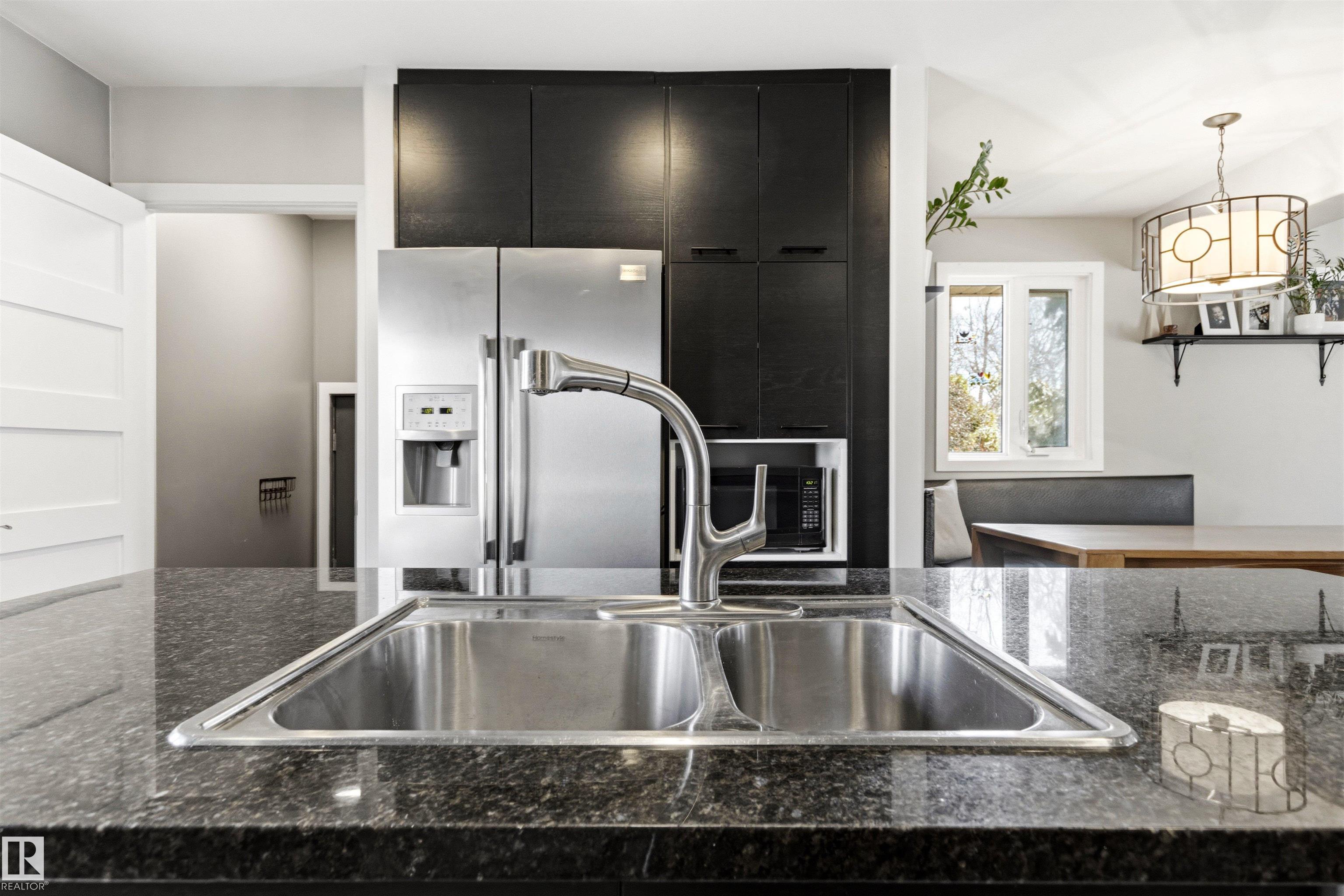 Photo 24 at 10916 60 Avenue NW, Pleasantview, Edmonton