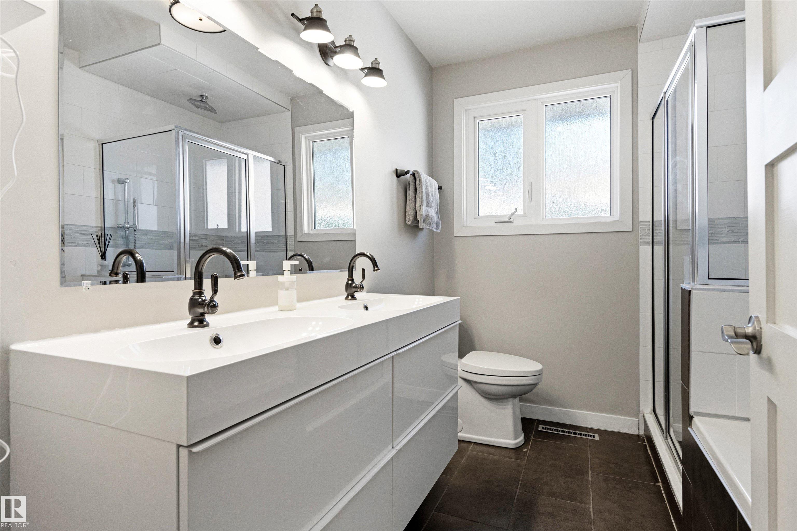 Photo 30 at 10916 60 Avenue NW, Pleasantview, Edmonton