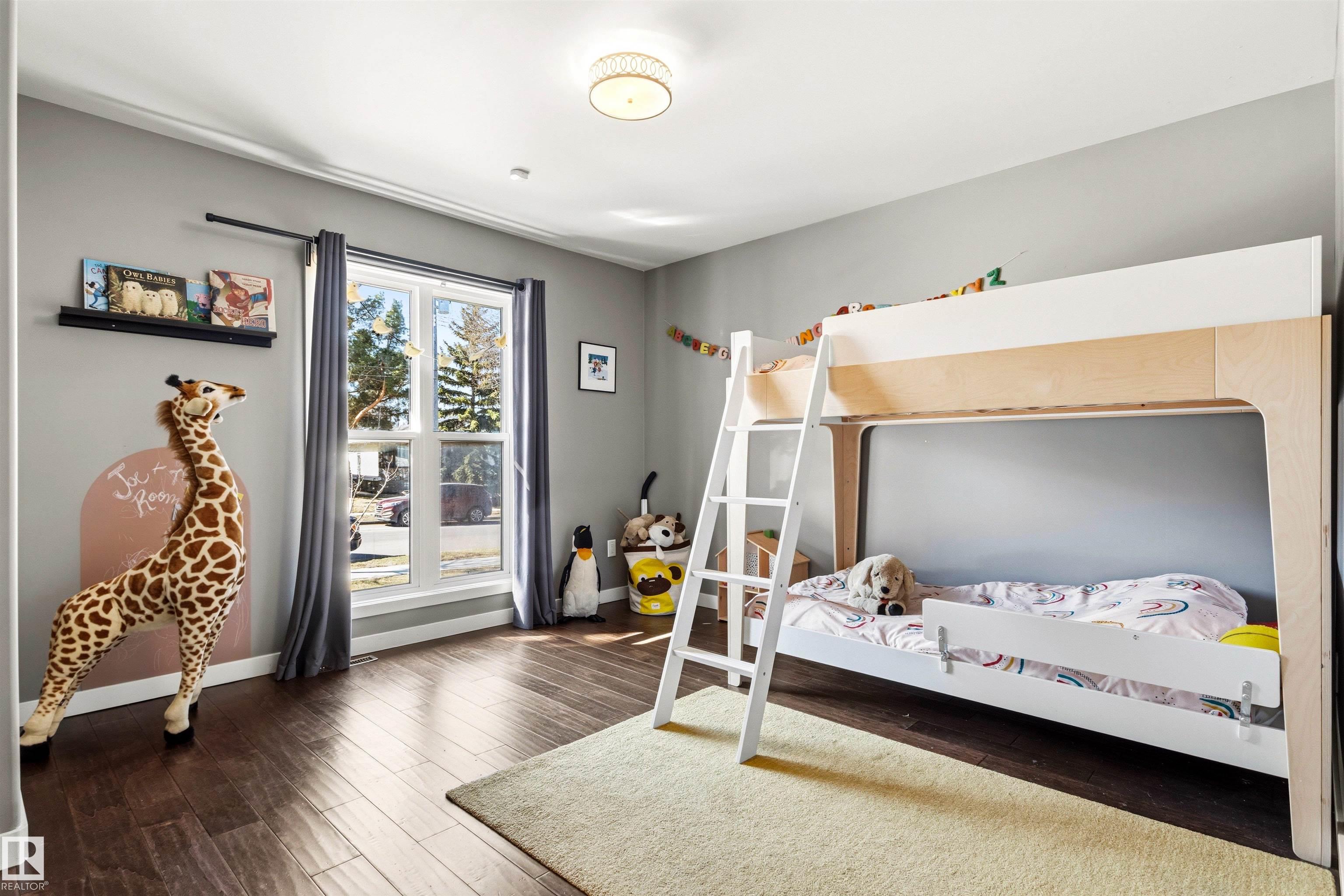 Photo 34 at 10916 60 Avenue NW, Pleasantview, Edmonton