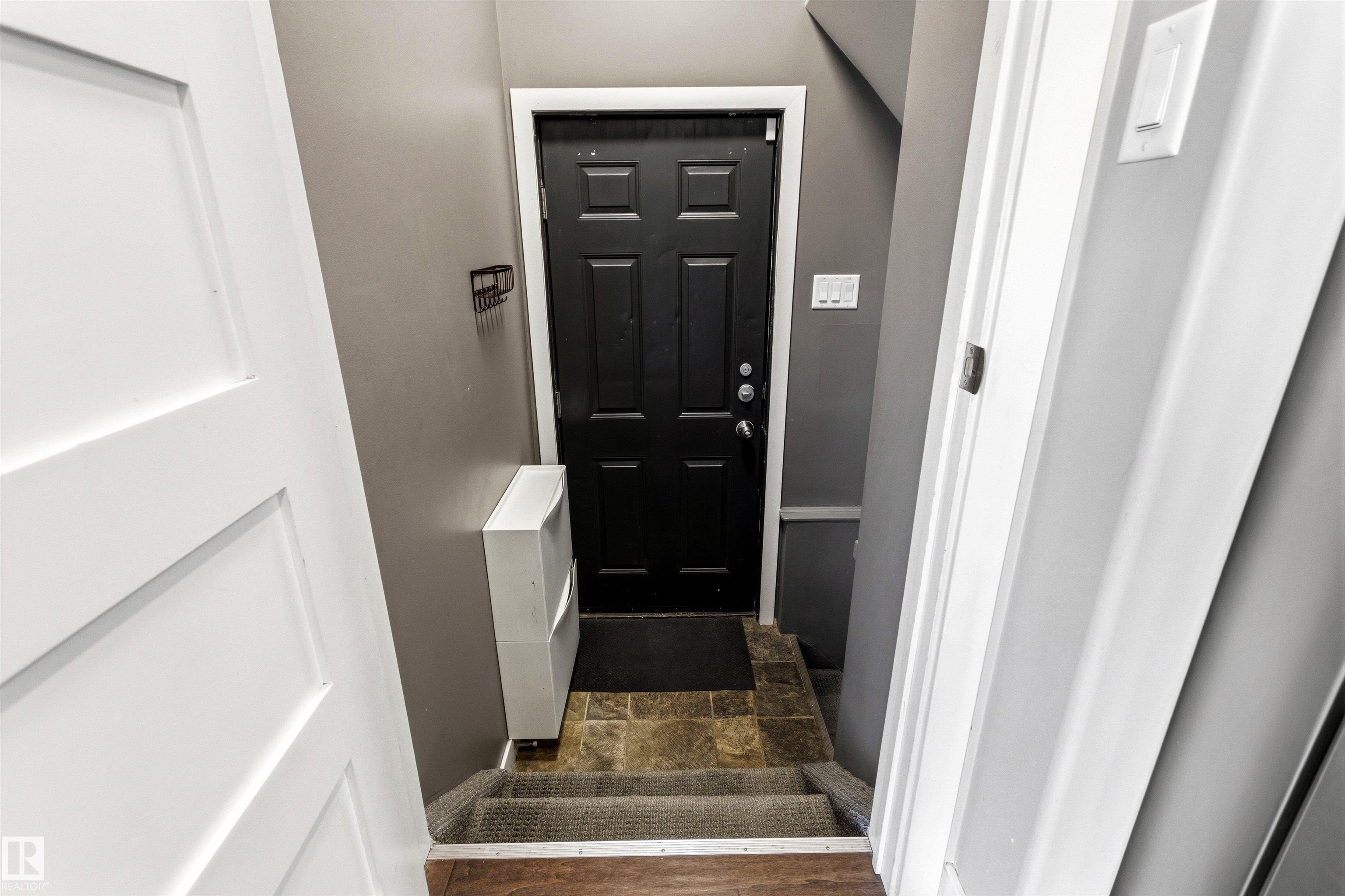 Photo 36 at 10916 60 Avenue NW, Pleasantview, Edmonton
