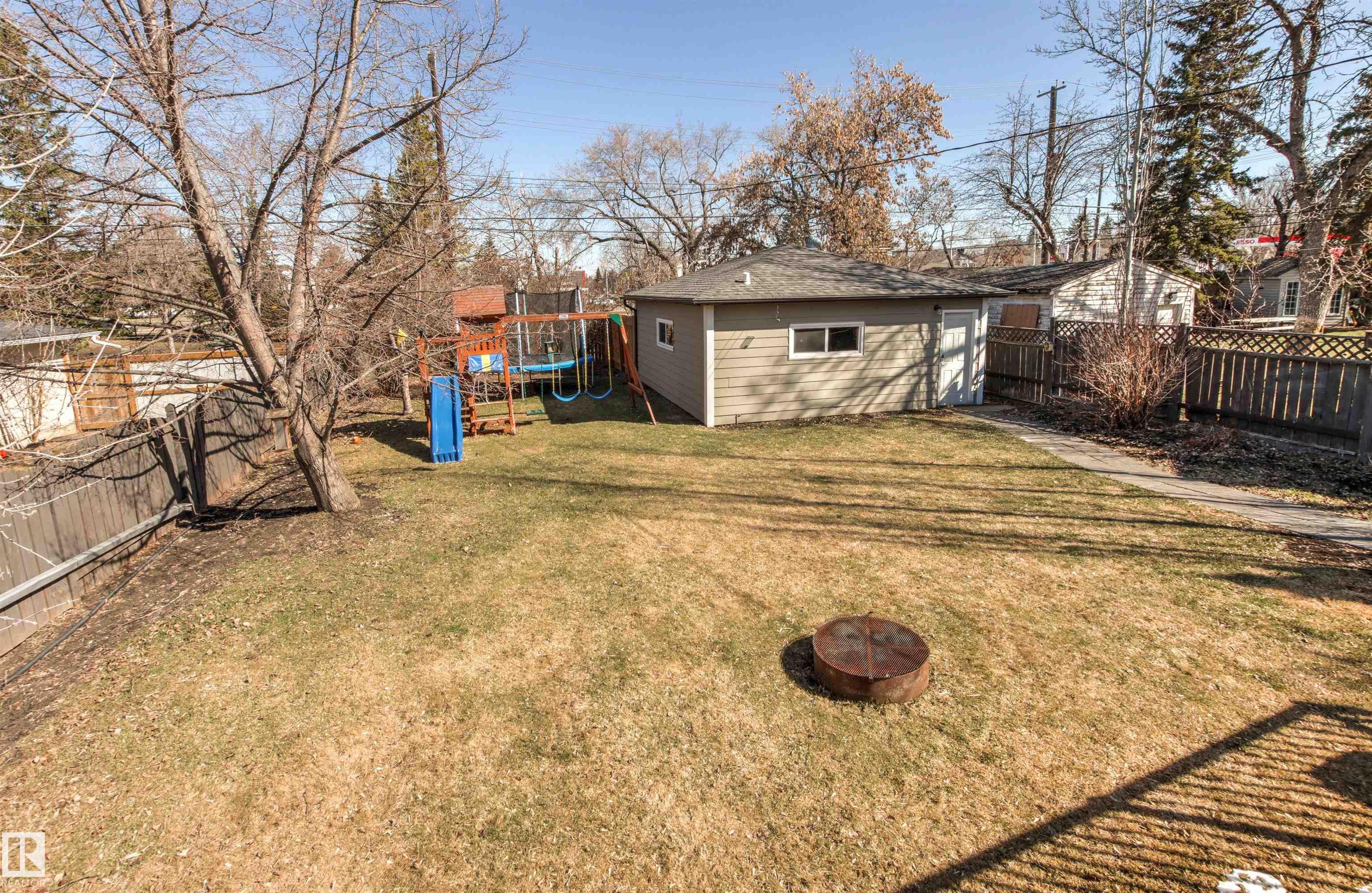 Photo 67 at 10916 60 Avenue NW, Pleasantview, Edmonton