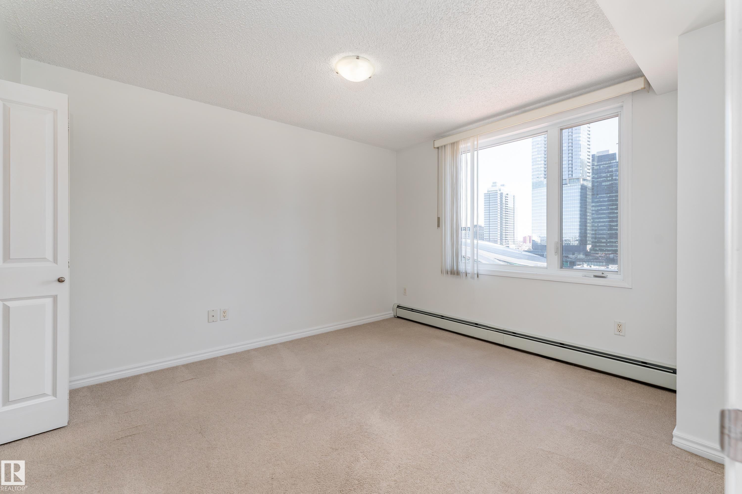 https://zimg.paragon.ice.com/ParagonImages/Property/PM/RAE/225398038/18/0/0/3ae8c5dba8df17e2958fa3fa7e8d67a7/1/9da8bbc00552cea566f1e82095de5d51/225398038-f097252d-70f5-42c8-b6a2-db581c43ae51.JPG