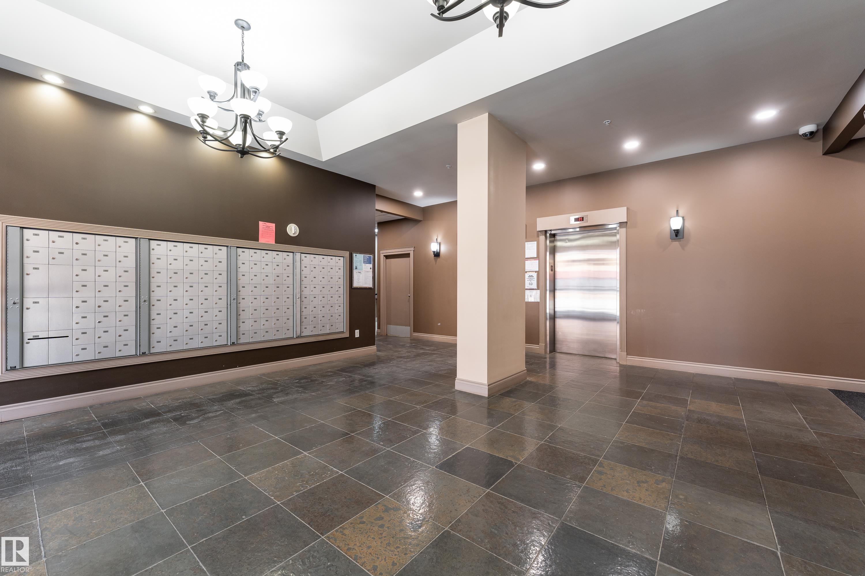 https://zimg.paragon.ice.com/ParagonImages/Property/PM/RAE/225398038/29/0/0/78d870c8fa5bdbda253aa3a00881178f/1/9da8bbc00552cea566f1e82095de5d51/225398038-bc8e66a2-66d6-4642-bb70-c6373c0398f0.JPG