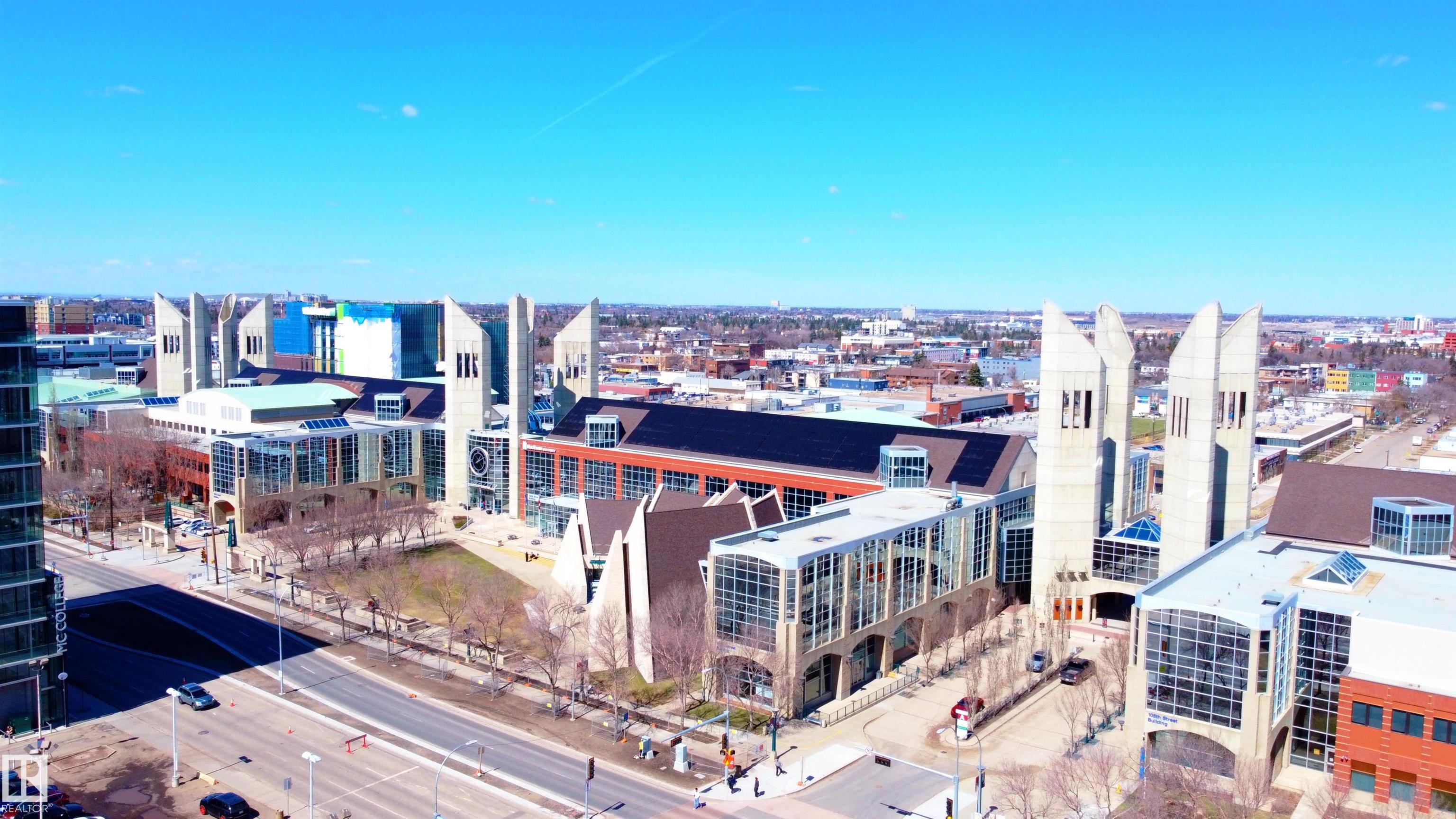 https://zimg.paragon.ice.com/ParagonImages/Property/PM/RAE/225398038/39/0/0/a0233f3bf8d47f0c44e41a1040b7443f/1/9da8bbc00552cea566f1e82095de5d51/225398038-ea8d771b-3871-4a95-b485-064fedd70b80.JPG