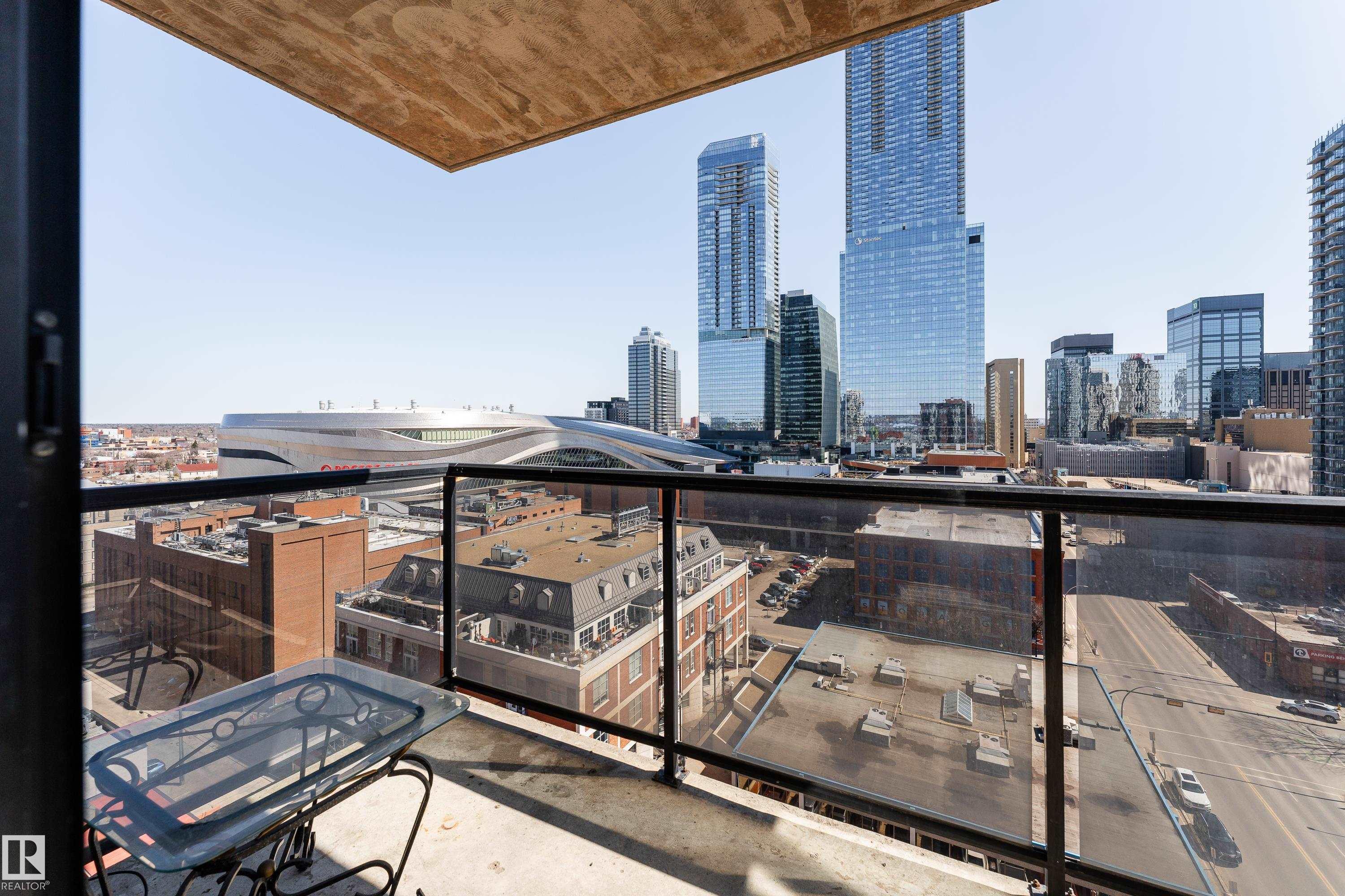https://zimg.paragon.ice.com/ParagonImages/Property/PM/RAE/225398038/7/0/0/c372686e933ce6432987d228b0c1eb97/1/9da8bbc00552cea566f1e82095de5d51/225398038-baf54e1e-c2e3-4efd-af40-0e4bf2e4b528.JPG