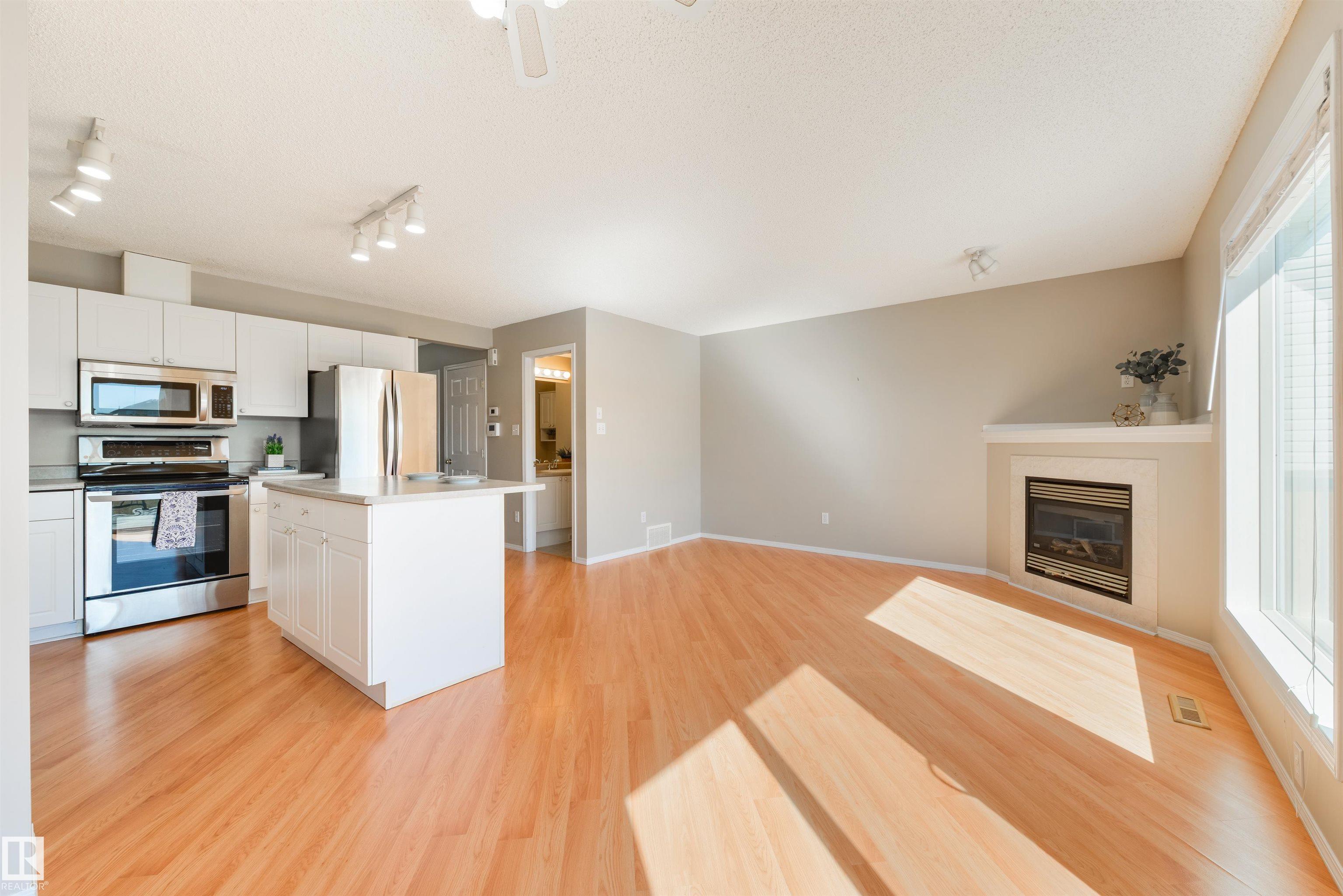 Photo 14 at 2923 30 Street NW, Silver Berry, Edmonton
