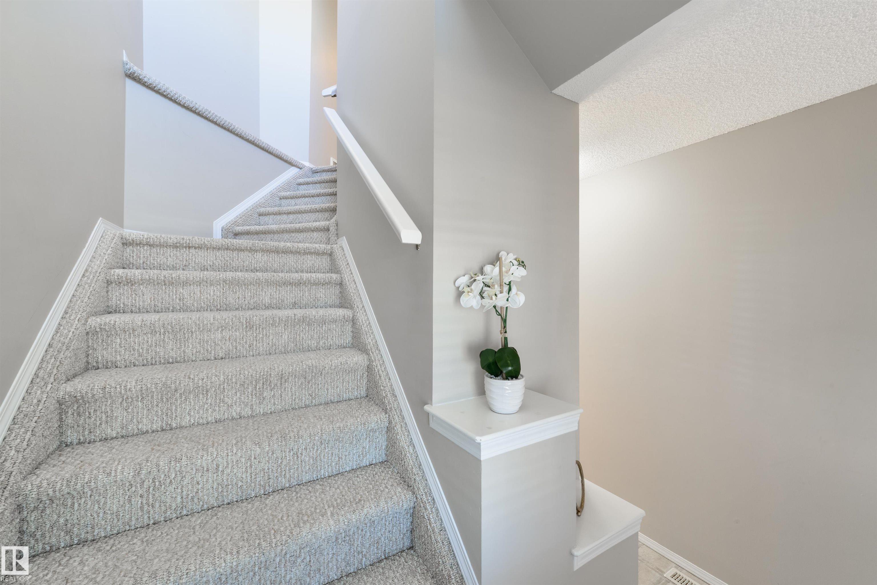 Photo 18 at 2923 30 Street NW, Silver Berry, Edmonton