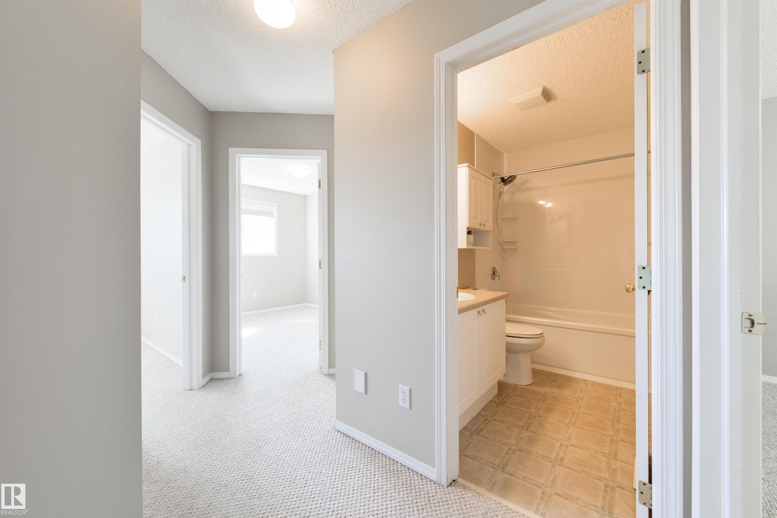 Photo 19 at 2923 30 Street NW, Silver Berry, Edmonton