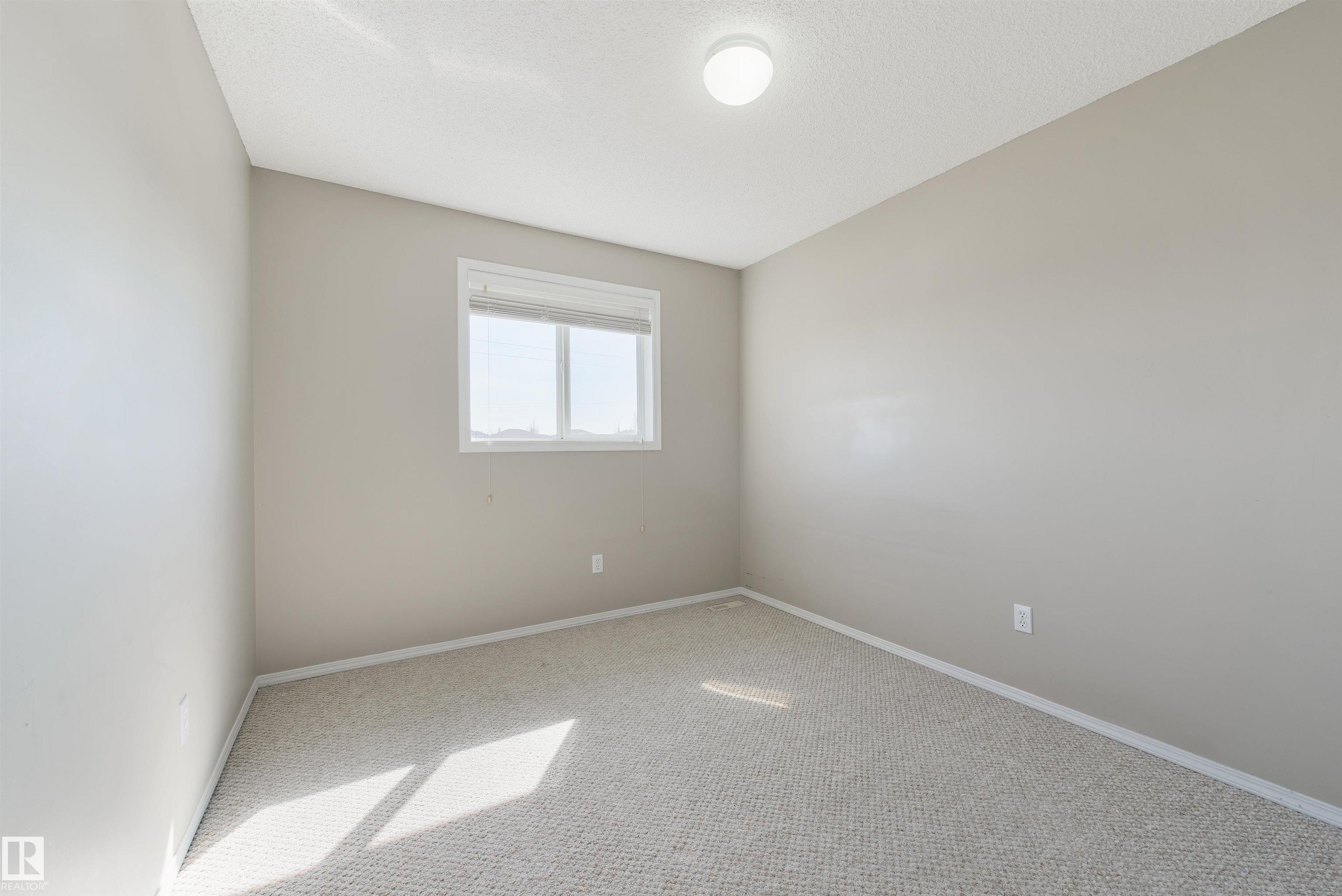 Photo 21 at 2923 30 Street NW, Silver Berry, Edmonton
