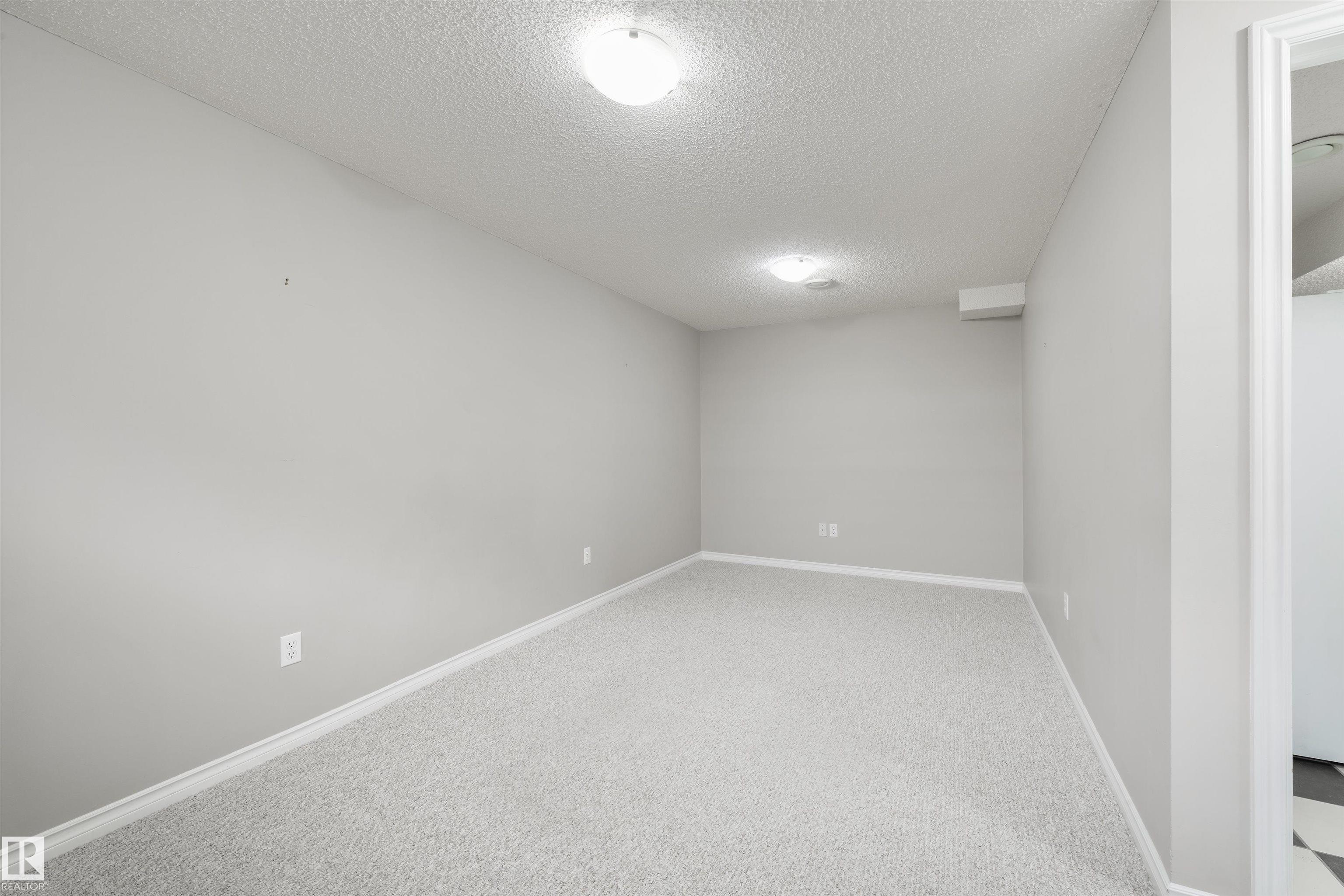 Photo 33 at 2923 30 Street NW, Silver Berry, Edmonton