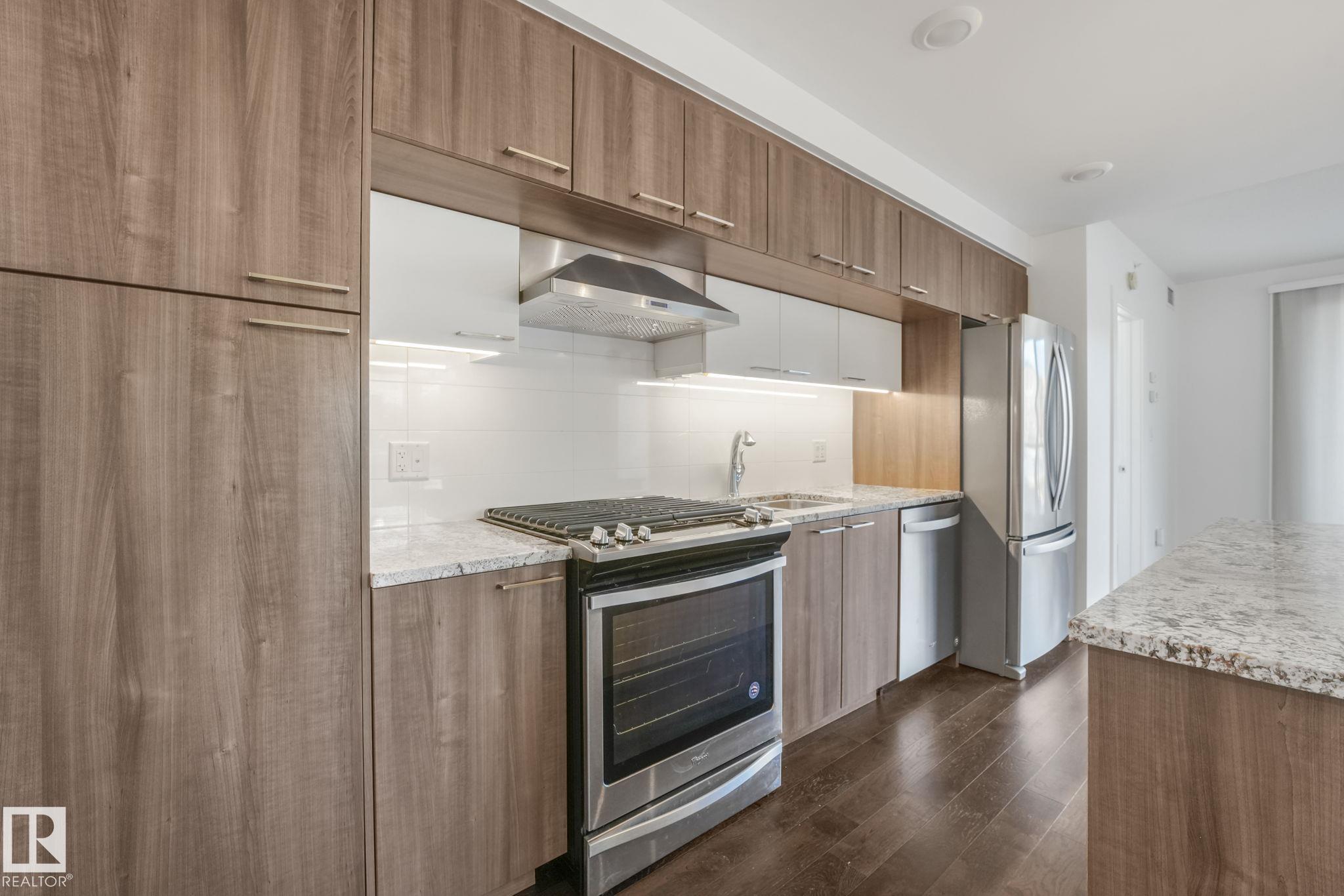 https://zimg.paragon.ice.com/ParagonImages/Property/PM/RAE/225398042/14/0/0/01587b572a725382d30237895f0be9ed/1/2ccade5cc8a363b1374b3b3147963f1b/225398042-C1AE365D-ECF8-4BA3-9F49-D1776E61BA48.JPG