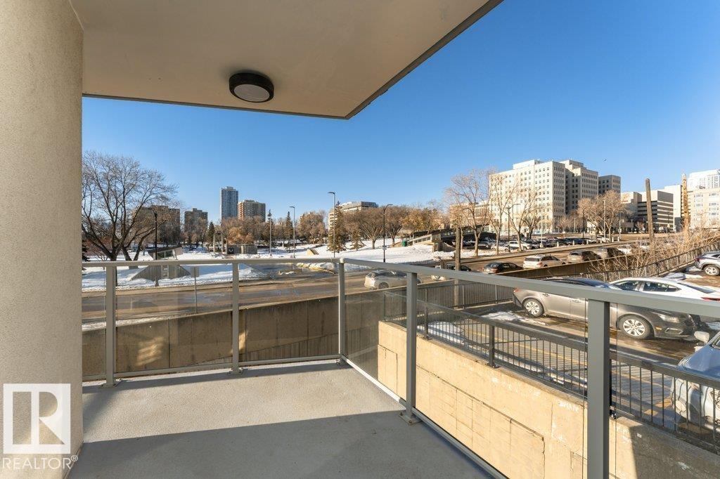 https://zimg.paragon.ice.com/ParagonImages/Property/PM/RAE/225398042/34/0/0/5fcf6e123dd4f2b112f344289a974273/1/2ccade5cc8a363b1374b3b3147963f1b/225398042-8156A1DE-A703-470F-966A-6A234F7B3EAB.JPG