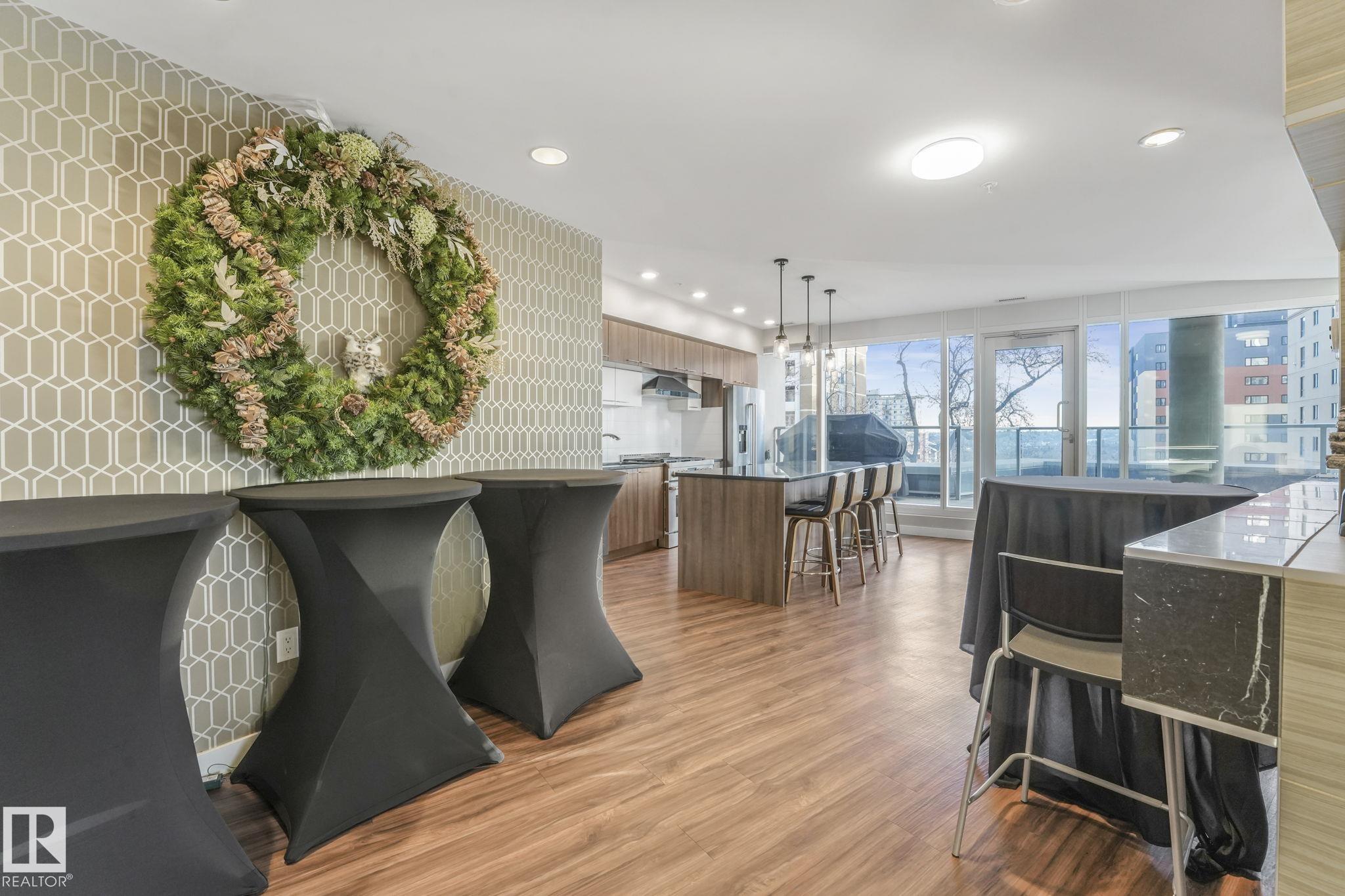 https://zimg.paragon.ice.com/ParagonImages/Property/PM/RAE/225398042/44/0/0/39b7dd01ef6b2753455b9387bdb2360d/1/2ccade5cc8a363b1374b3b3147963f1b/225398042-F6D3D0BD-DEC9-43FF-9EFF-4E84500579F8.JPG