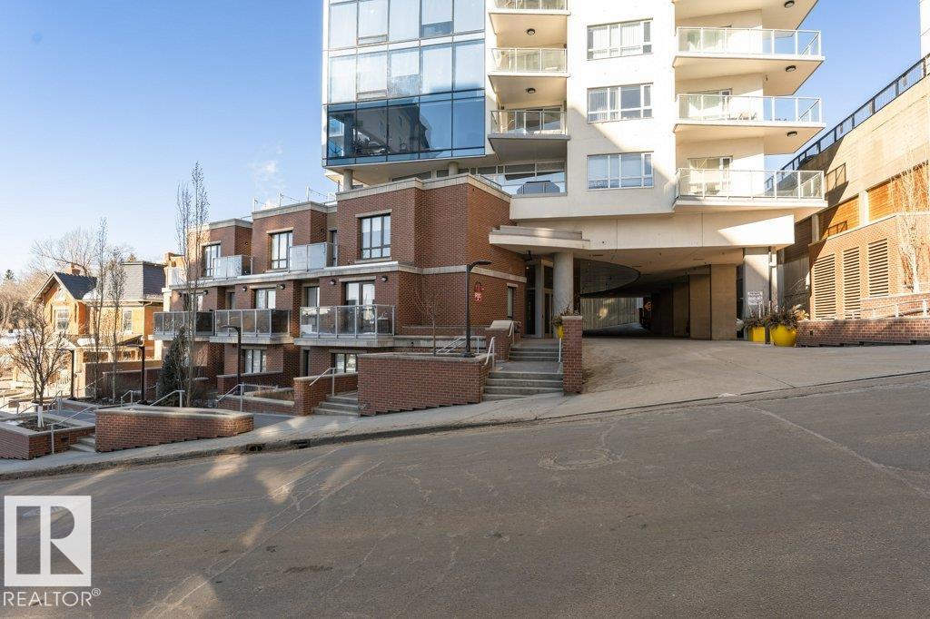 https://zimg.paragon.ice.com/ParagonImages/Property/PM/RAE/225398042/6/0/0/064497ac5dce4edca854684ee0da7c59/1/2ccade5cc8a363b1374b3b3147963f1b/225398042-E3BE5053-C4E9-4B0D-BE15-9095B1CD9025.JPG