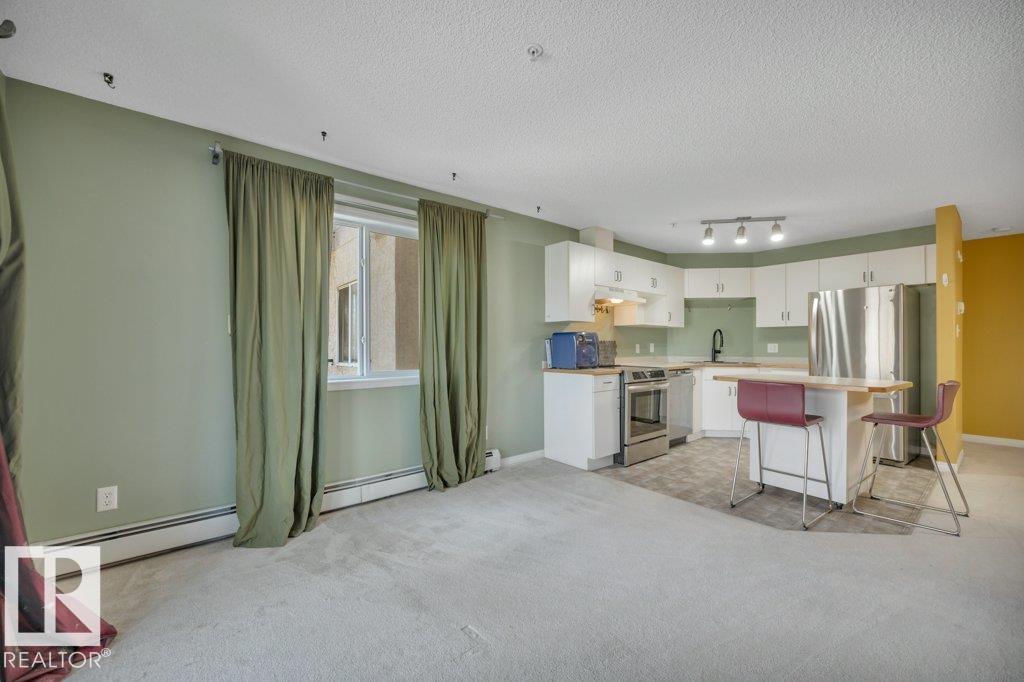 https://zimg.paragon.ice.com/ParagonImages/Property/PM/RAE/225398043/19/0/0/4b2b1f9be3bfe5e4287c18f41e889297/1/ebc75be3ab8759db53f2821ae5887395/225398043-223198b4-8587-4c62-a2ee-8bc8ba35ab16.JPG