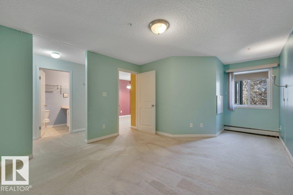 https://zimg.paragon.ice.com/ParagonImages/Property/PM/RAE/225398043/20/0/0/50a8db84998aec32d62682108c609414/1/ebc75be3ab8759db53f2821ae5887395/225398043-c785db7c-c28c-40dc-9a94-3bdf2f23a5d0.JPG