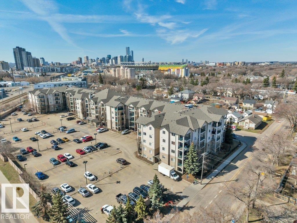 https://zimg.paragon.ice.com/ParagonImages/Property/PM/RAE/225398043/31/0/0/e4fb2553087cc40fb3c7309e224e5881/1/ebc75be3ab8759db53f2821ae5887395/225398043-05dad382-bd67-4f68-a9ef-8426be933fc8.JPG
