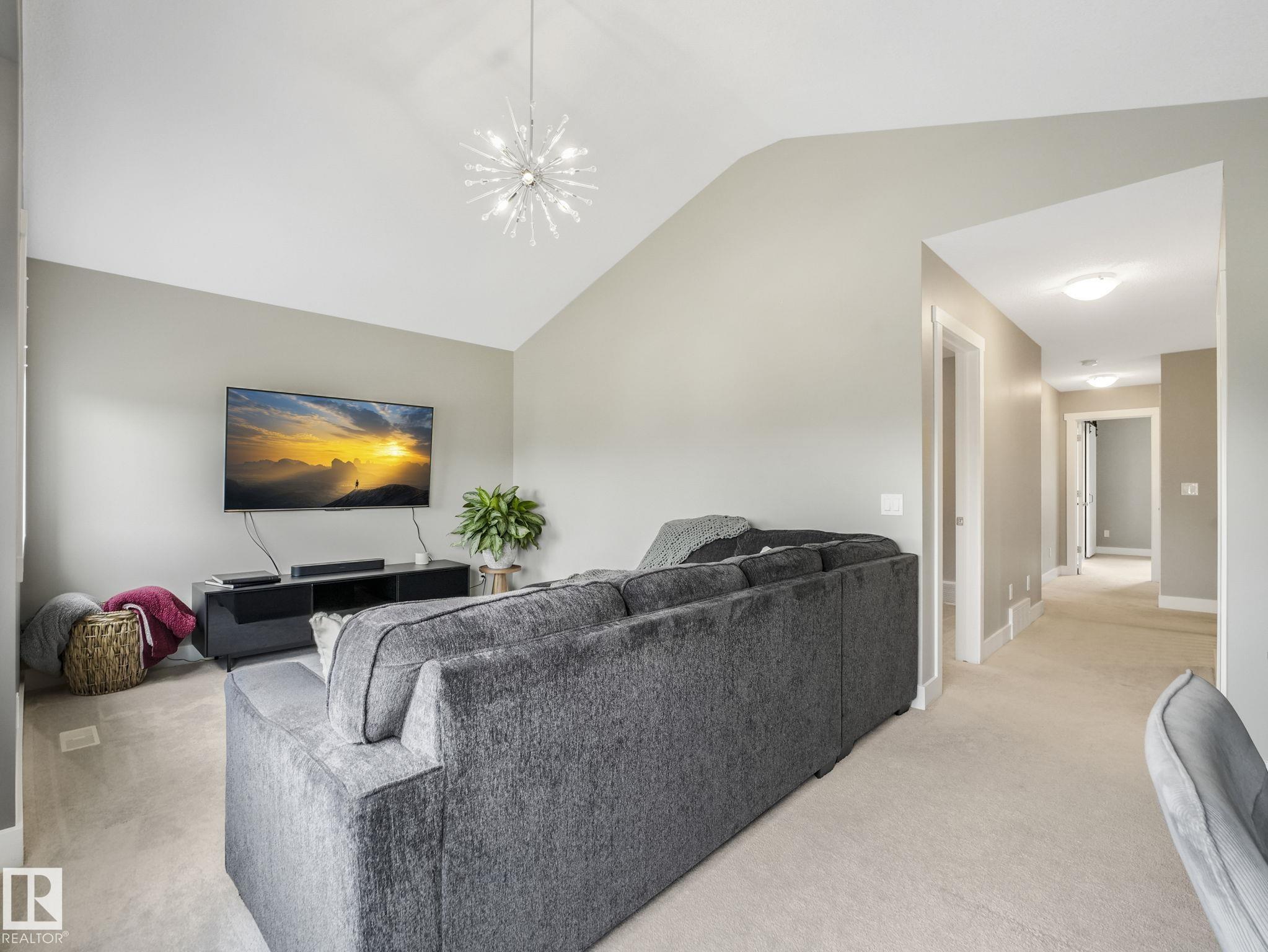 https://zimg.paragon.ice.com/ParagonImages/Property/PM/RAE/225398051/20/0/0/ade12af11aee4a0e7b89f0cf0d055317/1/f34d7c2519dbab2fb9d905a2c9933009/225398051-440C68CE-BDFA-4F20-915B-4AF6F10E71AB.JPG