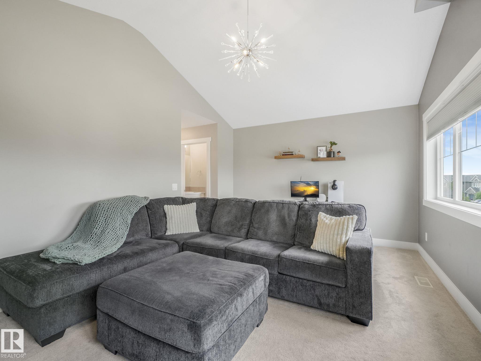 https://zimg.paragon.ice.com/ParagonImages/Property/PM/RAE/225398051/22/0/0/c72a1450c524f0225cdb0c0ae4f7a40d/1/f34d7c2519dbab2fb9d905a2c9933009/225398051-4B6DAF28-B4FC-42D8-B133-ECD9F59403B3.JPG
