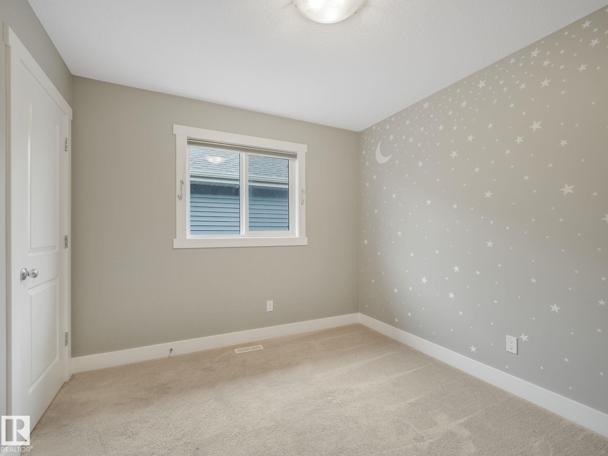 https://zimg.paragon.ice.com/ParagonImages/Property/PM/RAE/225398051/25/0/0/3481b645fb1dfcdddc82fd7081fc6ae9/1/f34d7c2519dbab2fb9d905a2c9933009/225398051-F289FA8F-A14D-40D9-B94B-6BFFDC346032.JPG