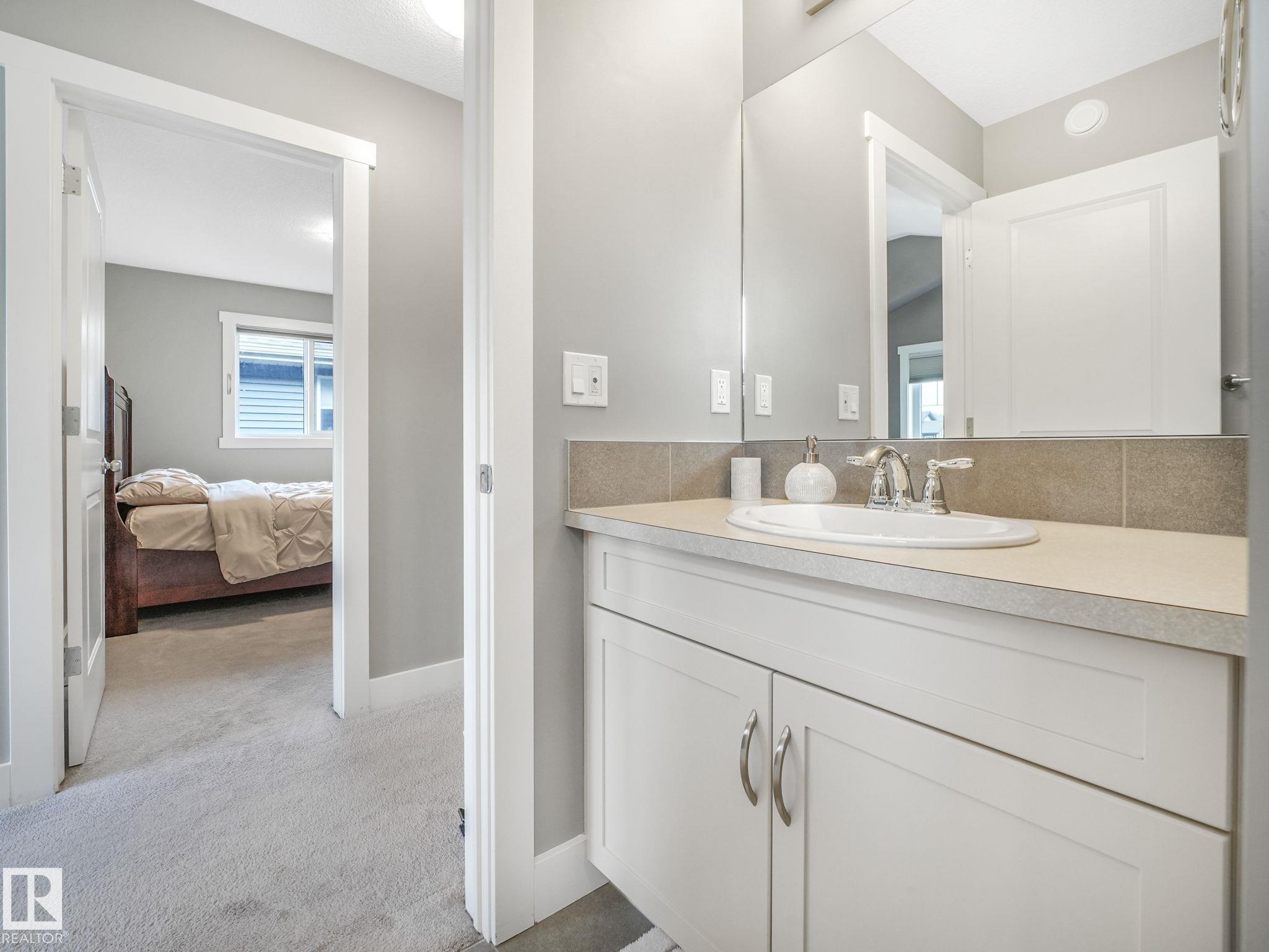 https://zimg.paragon.ice.com/ParagonImages/Property/PM/RAE/225398051/29/0/0/2eb3e91081288f084d4cc58052256a06/1/f34d7c2519dbab2fb9d905a2c9933009/225398051-4EF34E9D-C72C-44A5-9ADA-7CA6C0F6347A.JPG