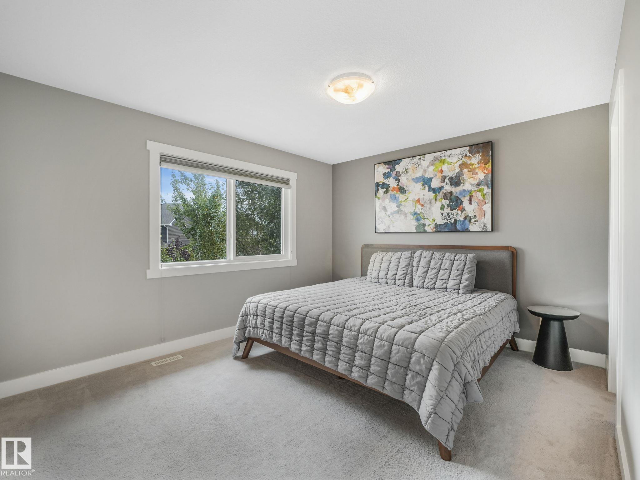 https://zimg.paragon.ice.com/ParagonImages/Property/PM/RAE/225398051/30/0/0/e8d09c24919247ba3b78c5b2257d73fa/1/f34d7c2519dbab2fb9d905a2c9933009/225398051-4FDAAB93-F1A0-49CC-B796-C8AB78FA8C47.JPG