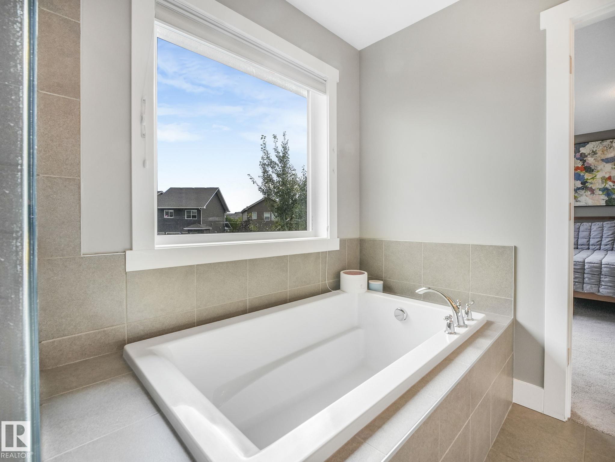 https://zimg.paragon.ice.com/ParagonImages/Property/PM/RAE/225398051/35/0/0/bb2f0e90c254c1e7c1045751a950a73b/1/f34d7c2519dbab2fb9d905a2c9933009/225398051-517CDC75-8C6F-45B4-B1BF-A602B04C5C59.JPG