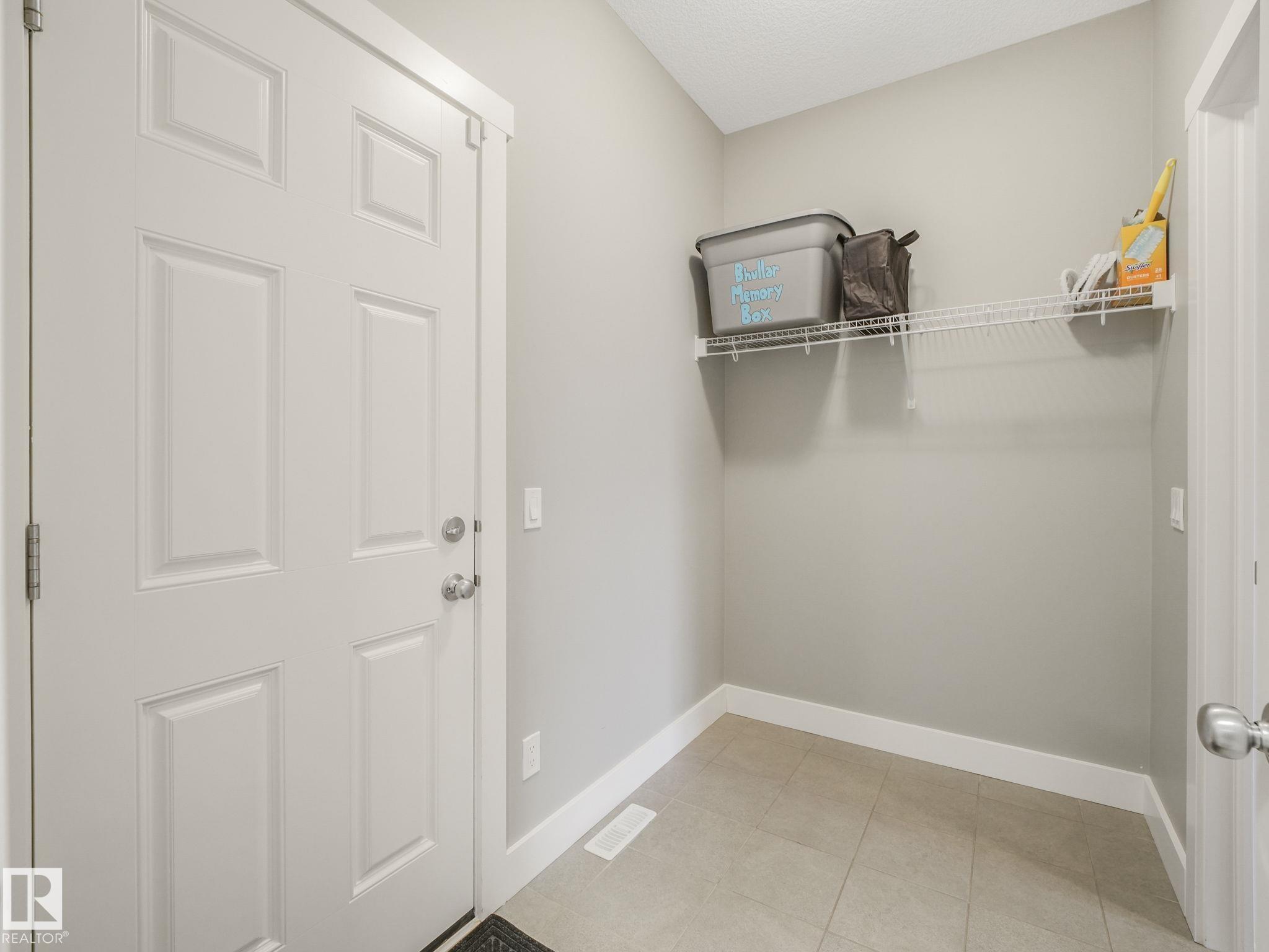 https://zimg.paragon.ice.com/ParagonImages/Property/PM/RAE/225398051/6/0/0/c829189c99a404edbcf3095966271f09/1/f34d7c2519dbab2fb9d905a2c9933009/225398051-06962641-A45E-4925-B87D-EA342F091644.JPG