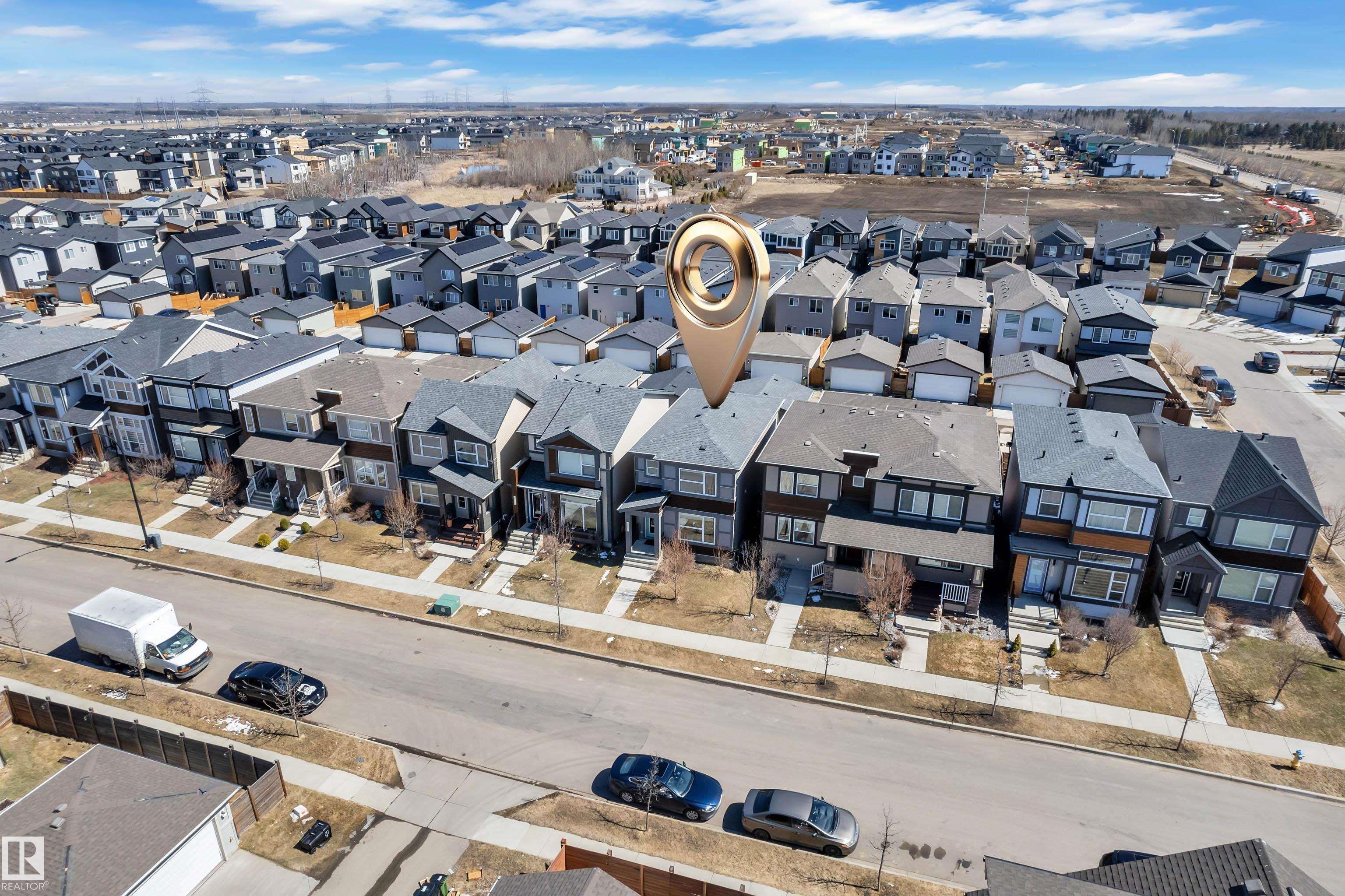 725 36 Street SW, Charlesworth, Edmonton