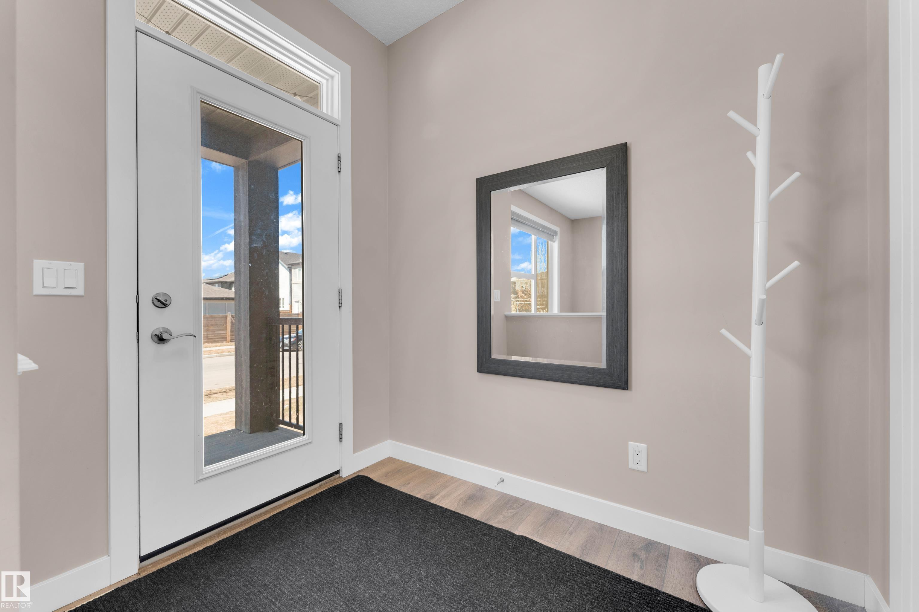 725 36 Street SW, Charlesworth, Edmonton