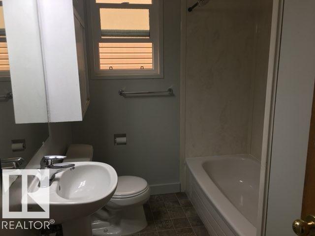 Photo 11 at 10838 64 Avenue NW, Allendale, Edmonton