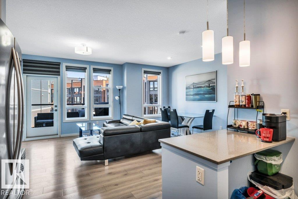 https://zimg.paragon.ice.com/ParagonImages/Property/PM/RAE/225398060/29/0/0/d2157a3ca23dc7bdbda1271d465a46cc/1/322771b2251bb7b855bef7c3649b0c83/225398060-62b7d2be-38bd-4153-a646-e76693d368a5.JPG