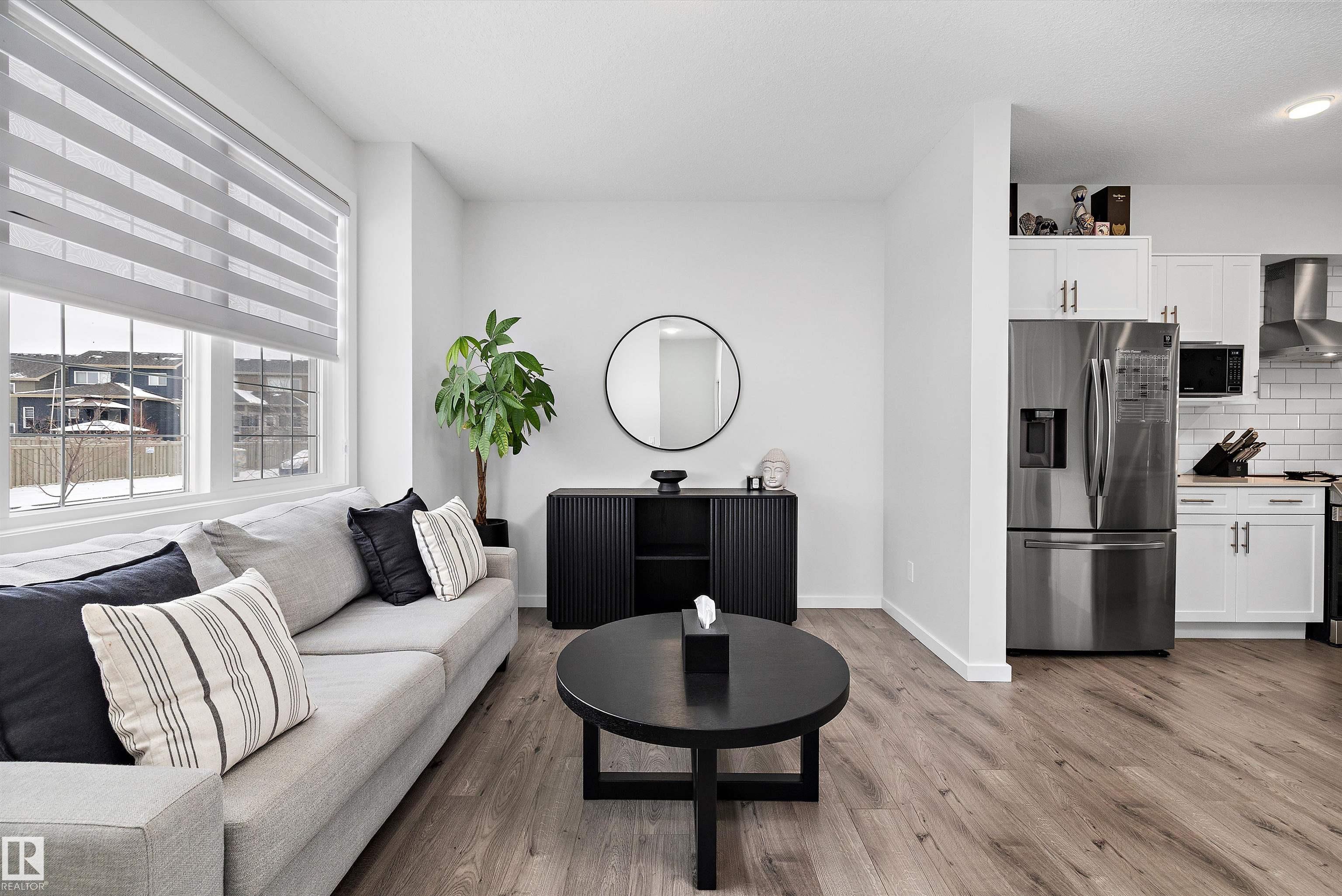 Picture for 22539 81 AV NW