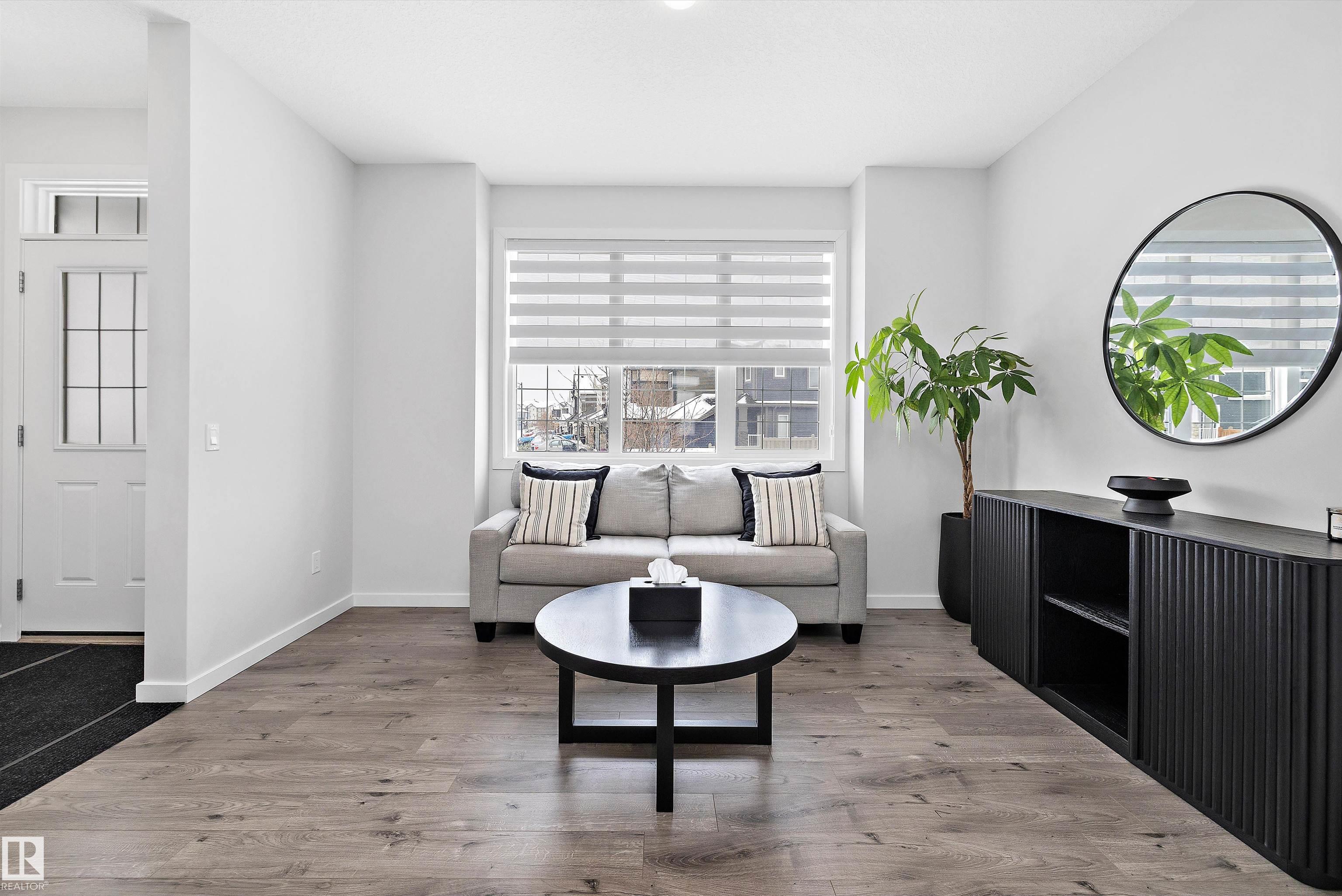 Picture for 22539 81 AV NW