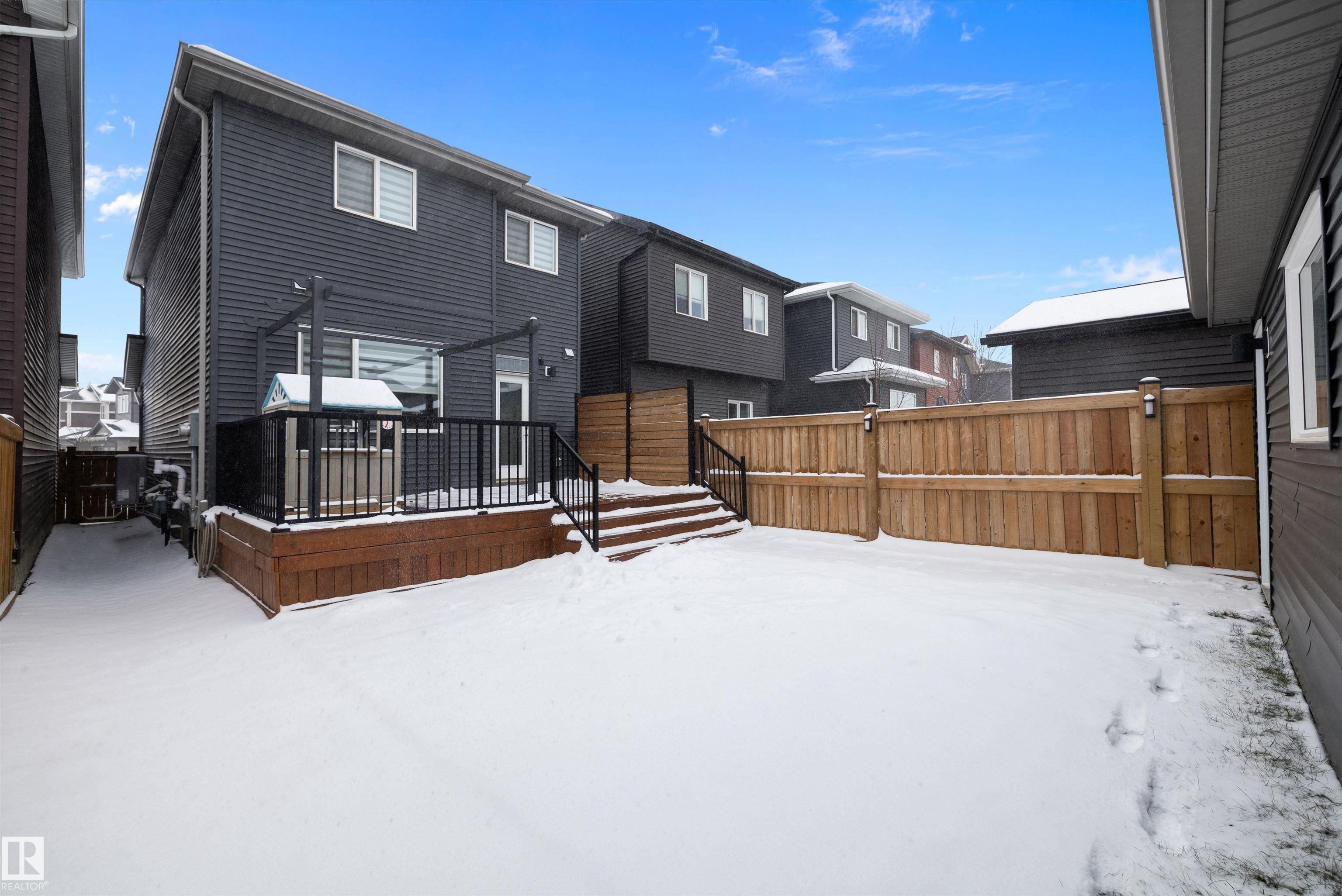 https://zimg.paragon.ice.com/ParagonImages/Property/PM/RAE/225398063/45/0/0/4c122ee9dd426e6c4c5247628b93d481/1/5513ce1df4bb00dda6cc3e9a28988ecf/225398063-88b278d9-0d55-42bb-be29-45bb9bd06037.JPG