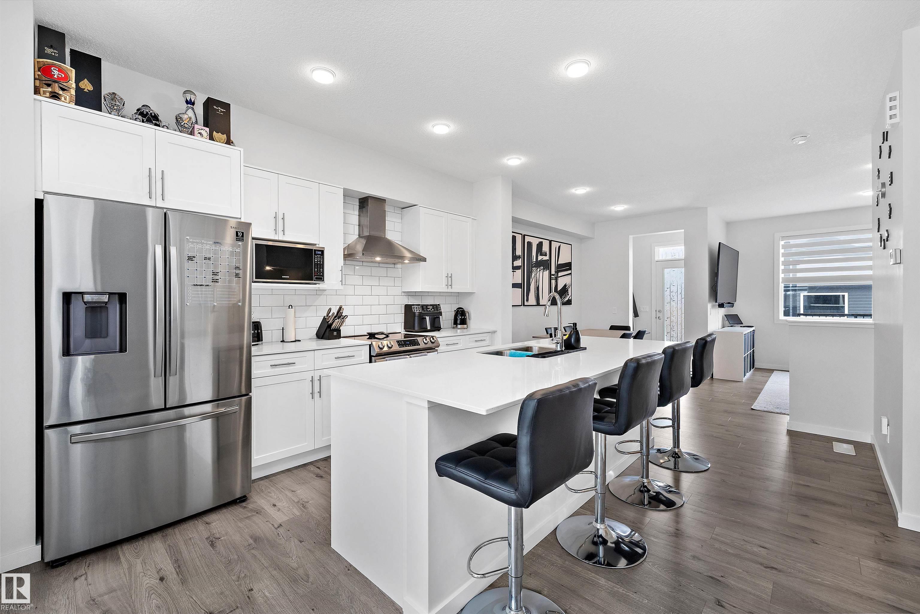 Picture for 22539 81 AV NW