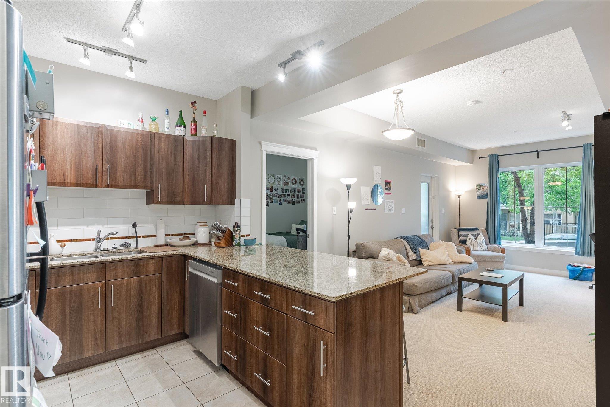 Photo 19 at 105 - 10333 112 Street NW, Wîhkwêntôwin, Edmonton