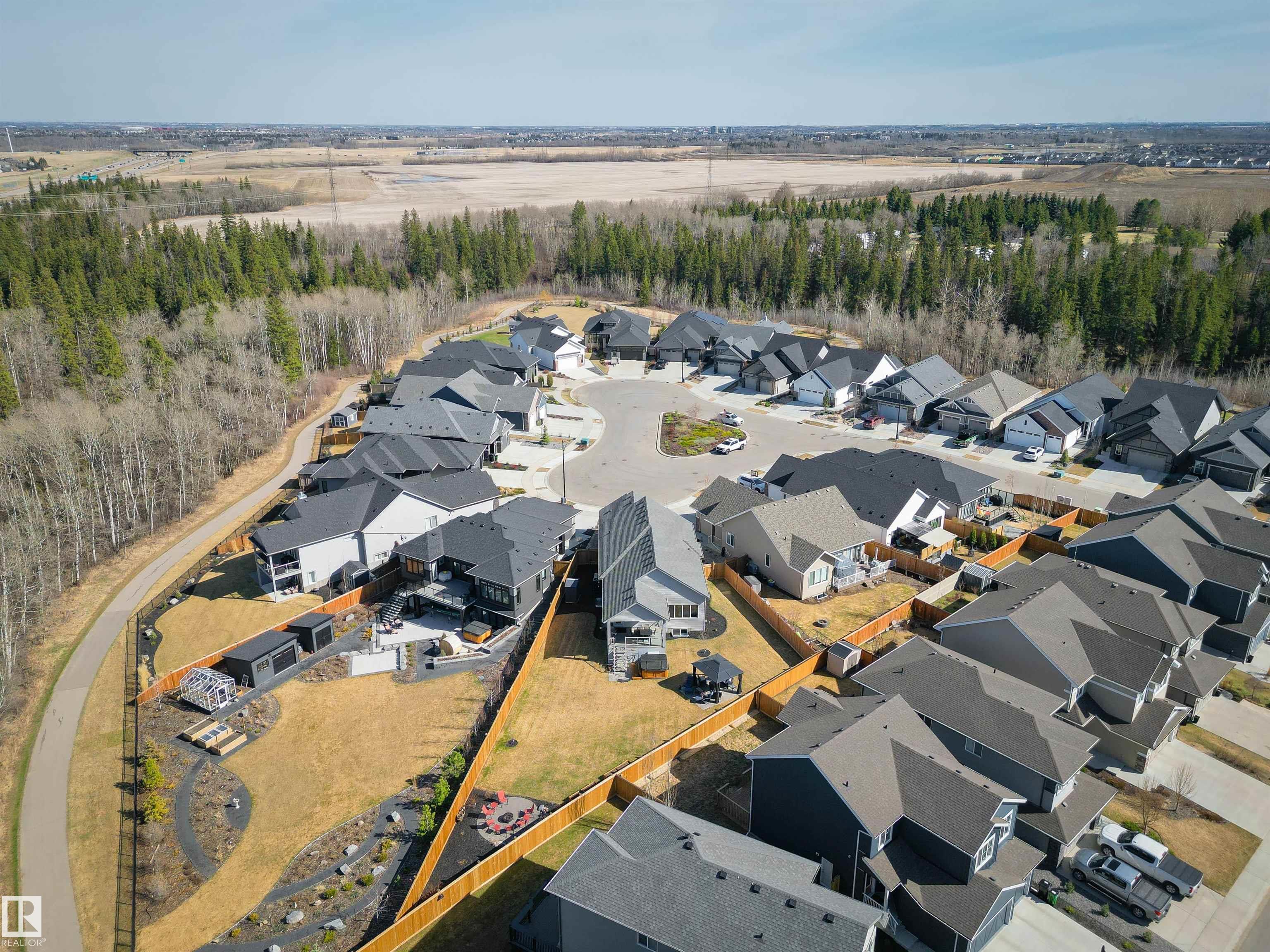https://zimg.paragon.ice.com/ParagonImages/Property/PM/RAE/225398065/41/0/0/47726b1b9ad58b7bc82e7cfe19909b13/1/6f5bd2bdda4e656c7dc5da59532235bb/225398065-8fd9c461-c858-4847-a188-54ef6782f6ea.JPG