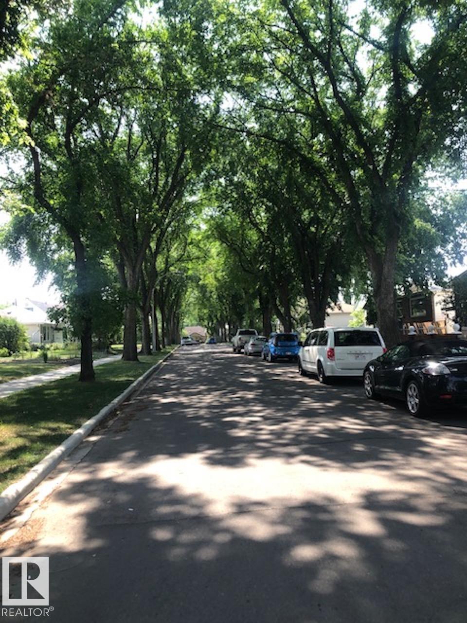Photo 36 at 12130 60 Street NW, Montrose, Edmonton