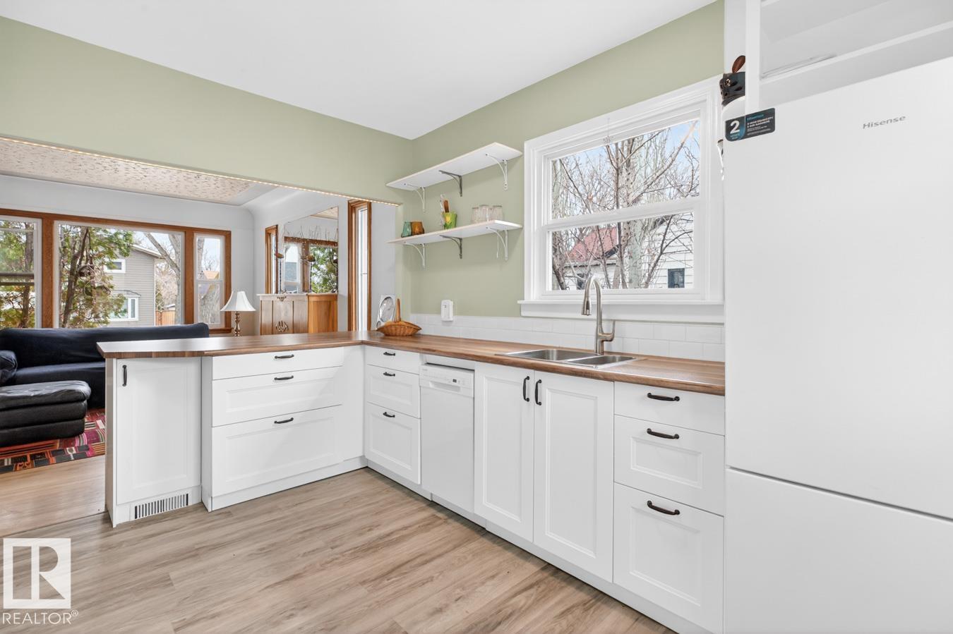 Photo 9 at 12130 60 Street NW, Montrose, Edmonton