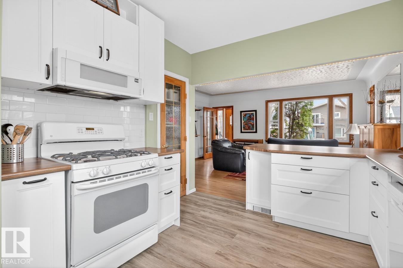 Photo 10 at 12130 60 Street NW, Montrose, Edmonton