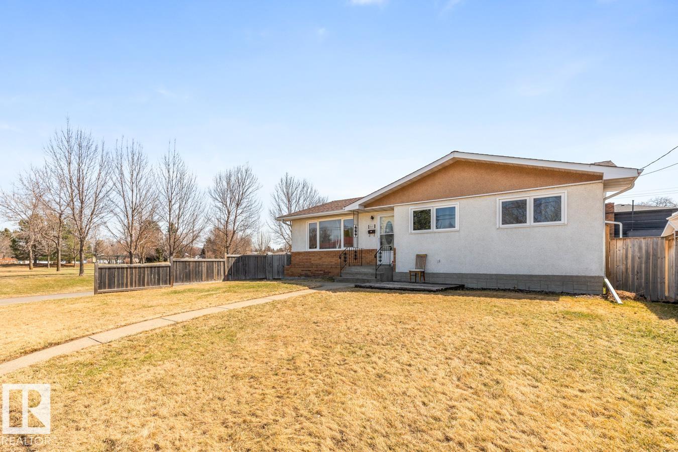 4641 116 Avenue NW, Beverly Heights, Edmonton photo number 2