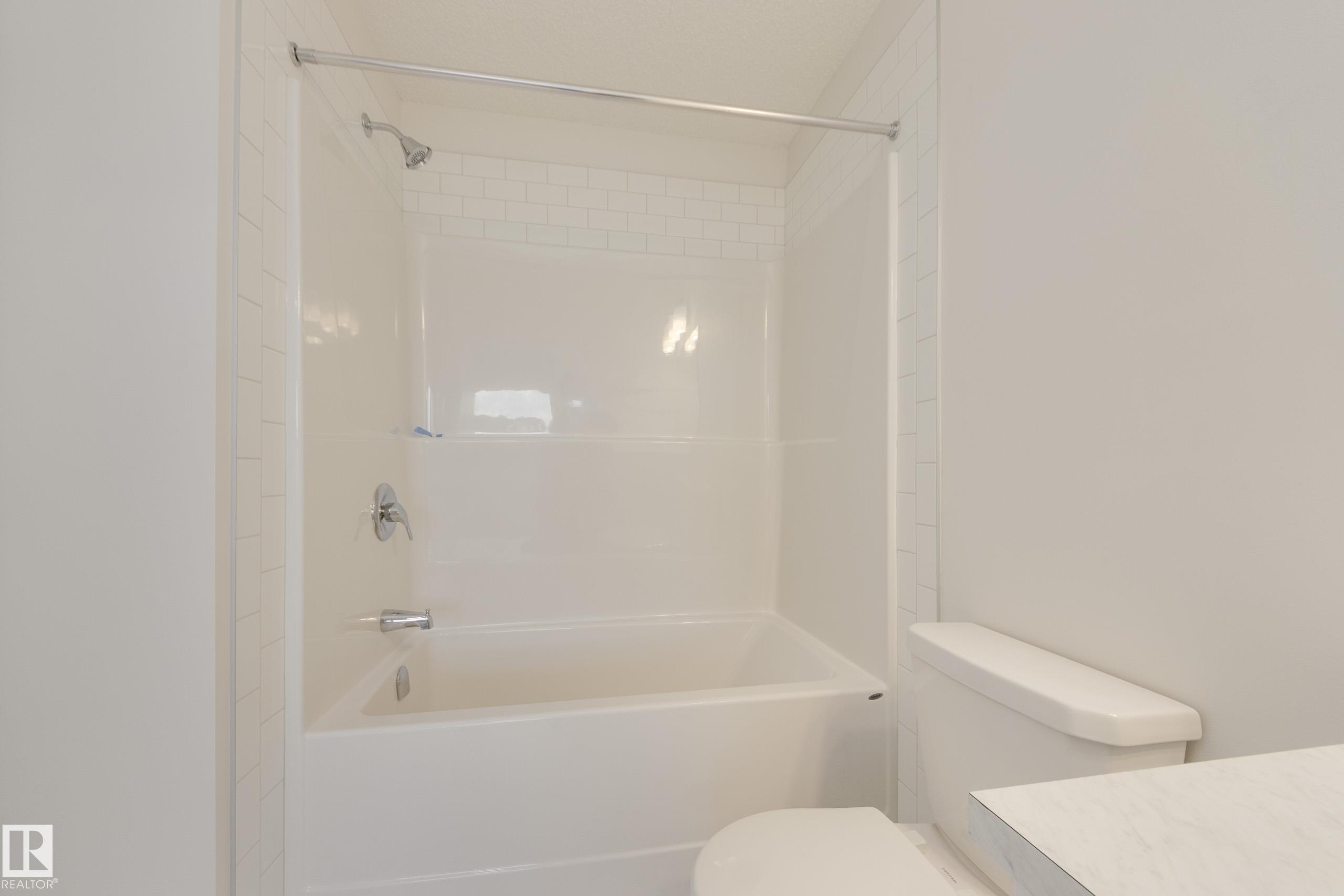 https://zimg.paragon.ice.com/ParagonImages/Property/PM/RAE/225398069/24/0/0/13035f936edd0fb0c06088b75834bb2f/1/e112cbef1040c37864f77685e4b21e7d/225398069-1cec6094-ddf5-4067-bbda-df3163f8a695.JPG