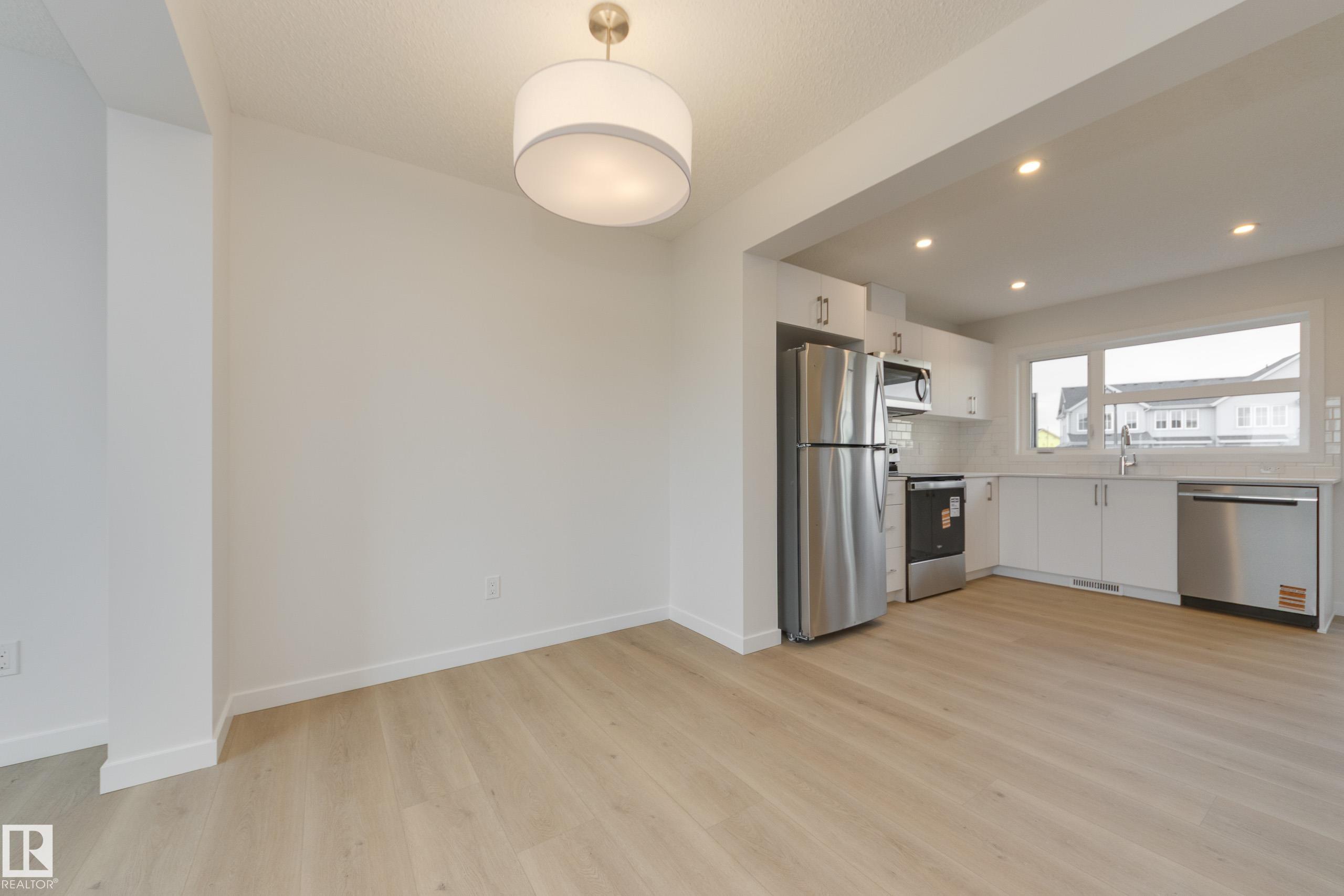 https://zimg.paragon.ice.com/ParagonImages/Property/PM/RAE/225398069/6/0/0/c9204375efb3cd2b4e4abb5ab59ea530/1/e112cbef1040c37864f77685e4b21e7d/225398069-251c5dc2-b849-4538-8f88-cdec97032b37.JPG