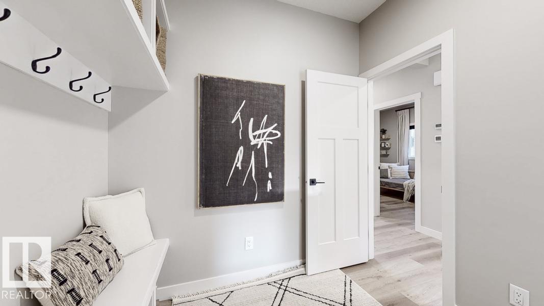 Photo 6 at 5892 Raven Crescent NW, Kinglet Gardens, Edmonton