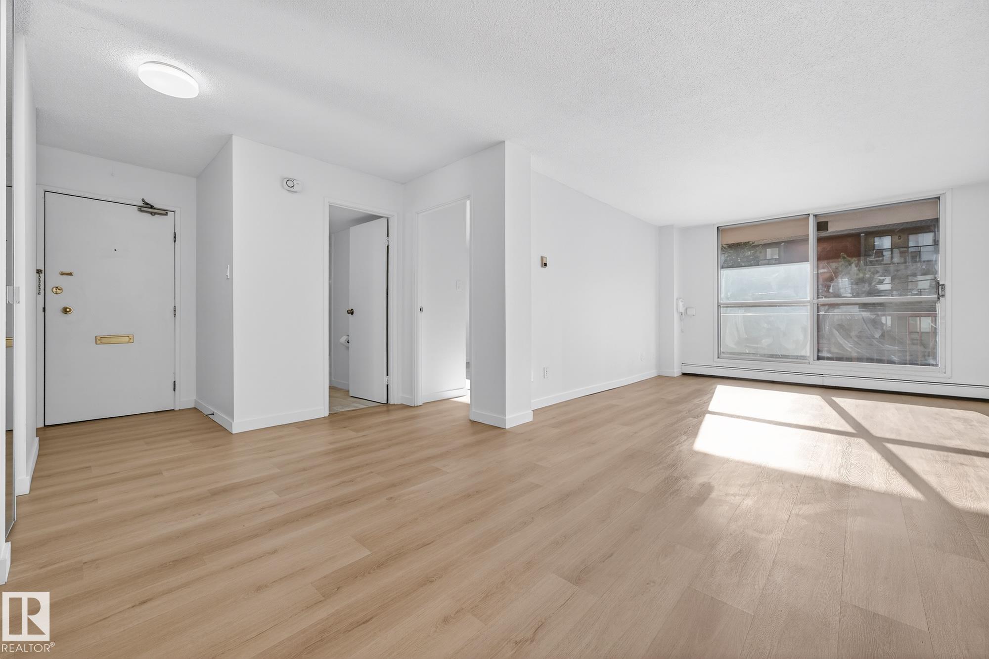 Photo 12 at 207 - 11007 83 Avenue NW, Garneau, Edmonton