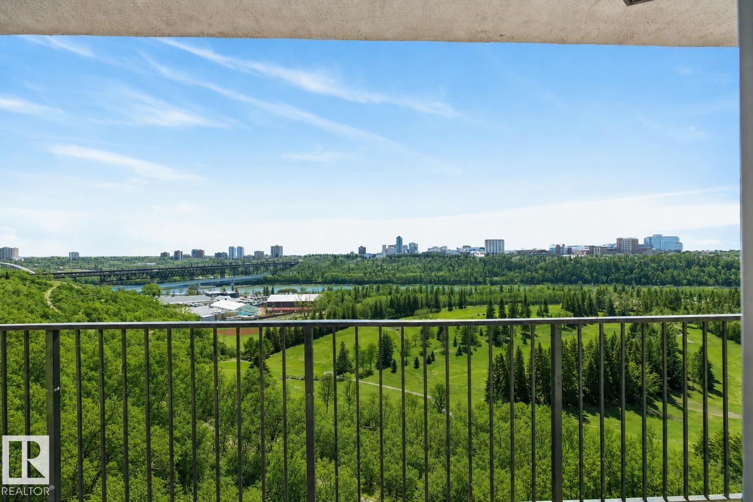 https://zimg.paragon.ice.com/ParagonImages/Property/PM/RAE/225398082/12/0/0/bd64270d4c21d87fbeaf14f302ca6c30/1/931dc29a28b444a3715d92c8217b83ea/225398082-3168c612-0bc9-430b-bd98-0b7097f79d6b.JPG