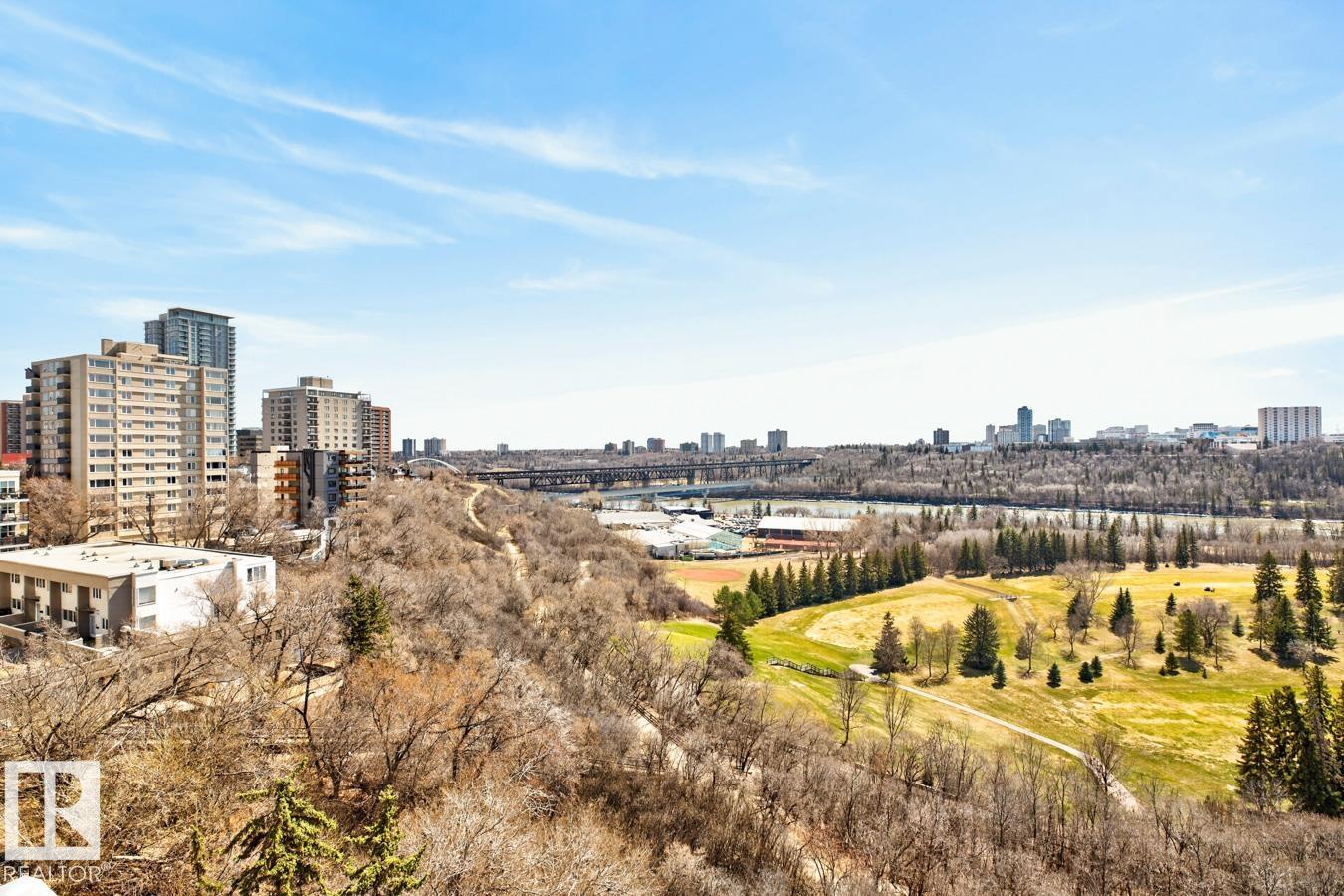 https://zimg.paragon.ice.com/ParagonImages/Property/PM/RAE/225398082/13/0/0/8441439586a992002bb615e9acd6bb23/1/931dc29a28b444a3715d92c8217b83ea/225398082-8a94011f-872a-4bcd-bb43-d8729c9fc51a.JPG